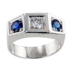 Bague Art déco des années 1930 en or blanc 18 carats avec trois pierres, diamants et saphirs