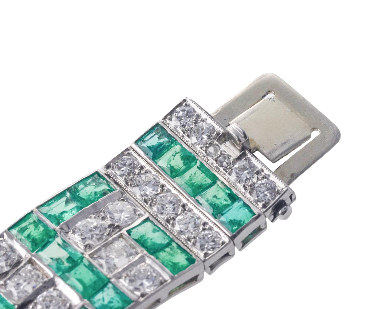 Women's Art Deco 1930s Emerald and Diamond Platinum Bracelet For Sale