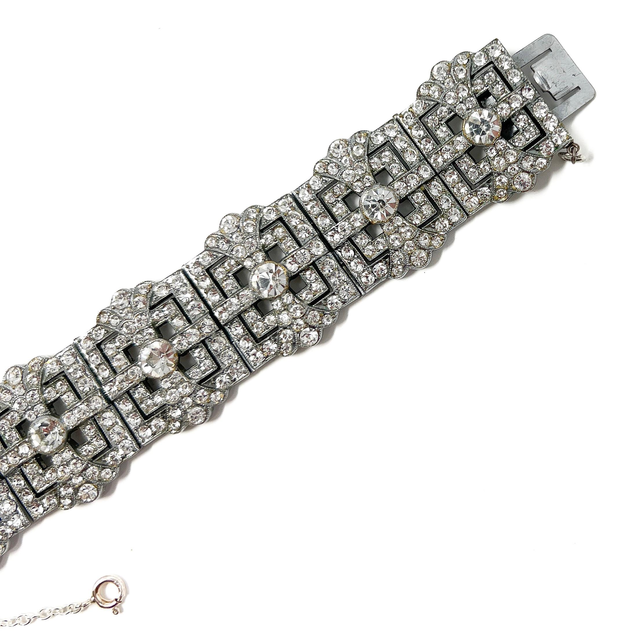Art Déco Años 30 Diseño geométrico Pulsera de pasta vintage en venta 4