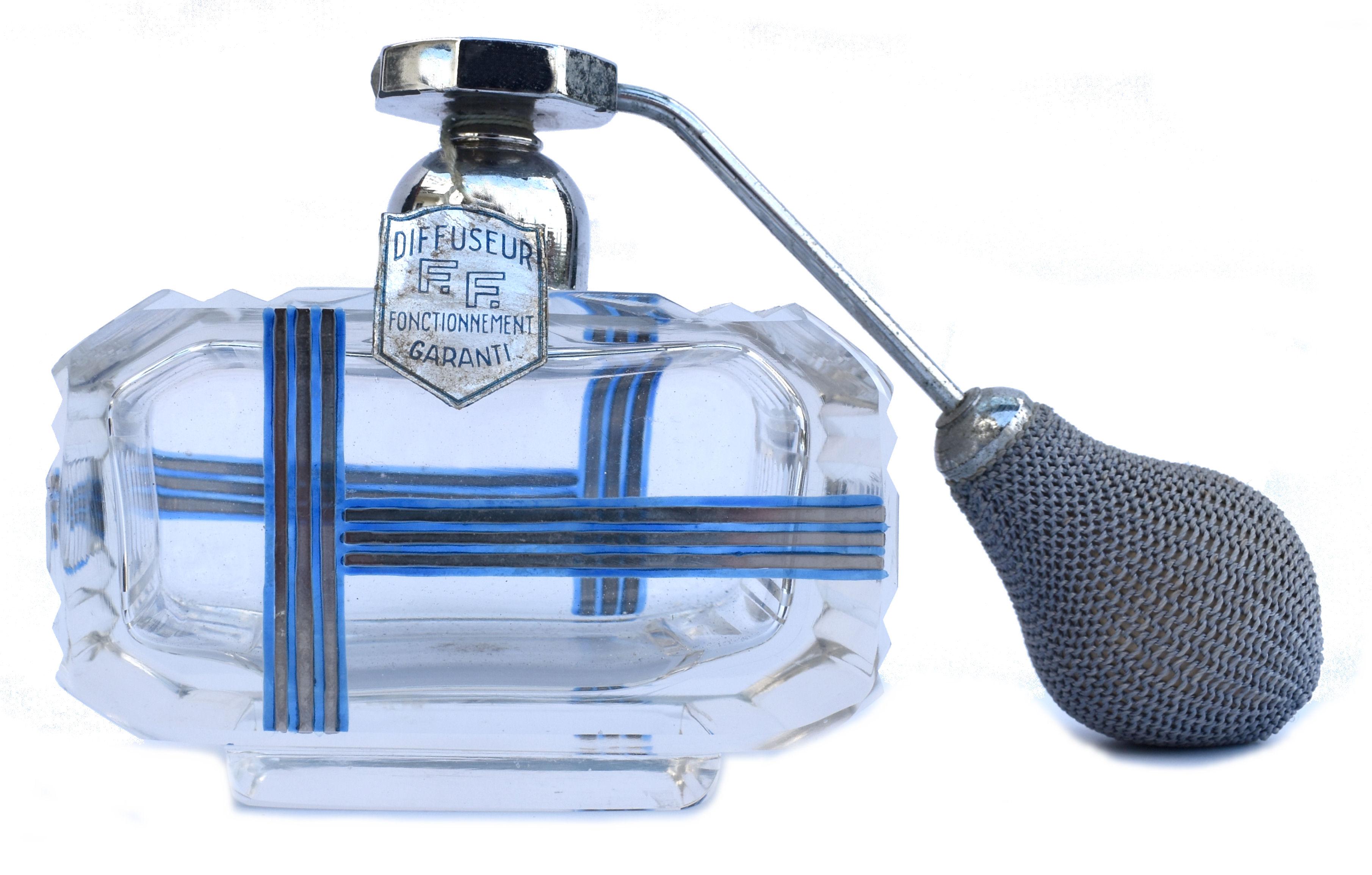 Parfüm- Atomizer-Flasche aus Glas und Chrom im Art déco-Stil der 1930er Jahre (Seide) im Angebot