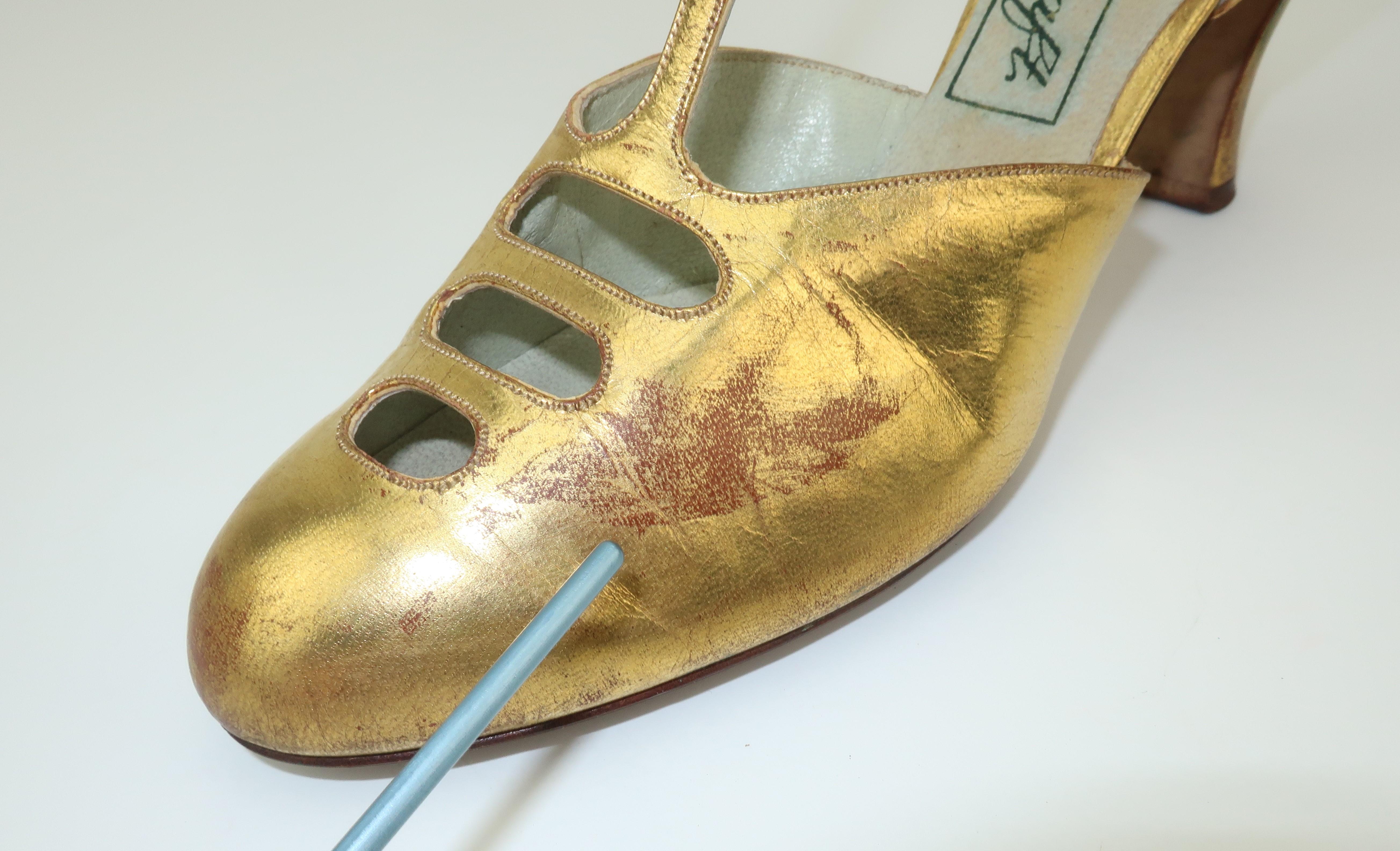 Chaussures de soirée Art Déco 1930 en cuir doré à lanière en T Sz 5 1/2 6