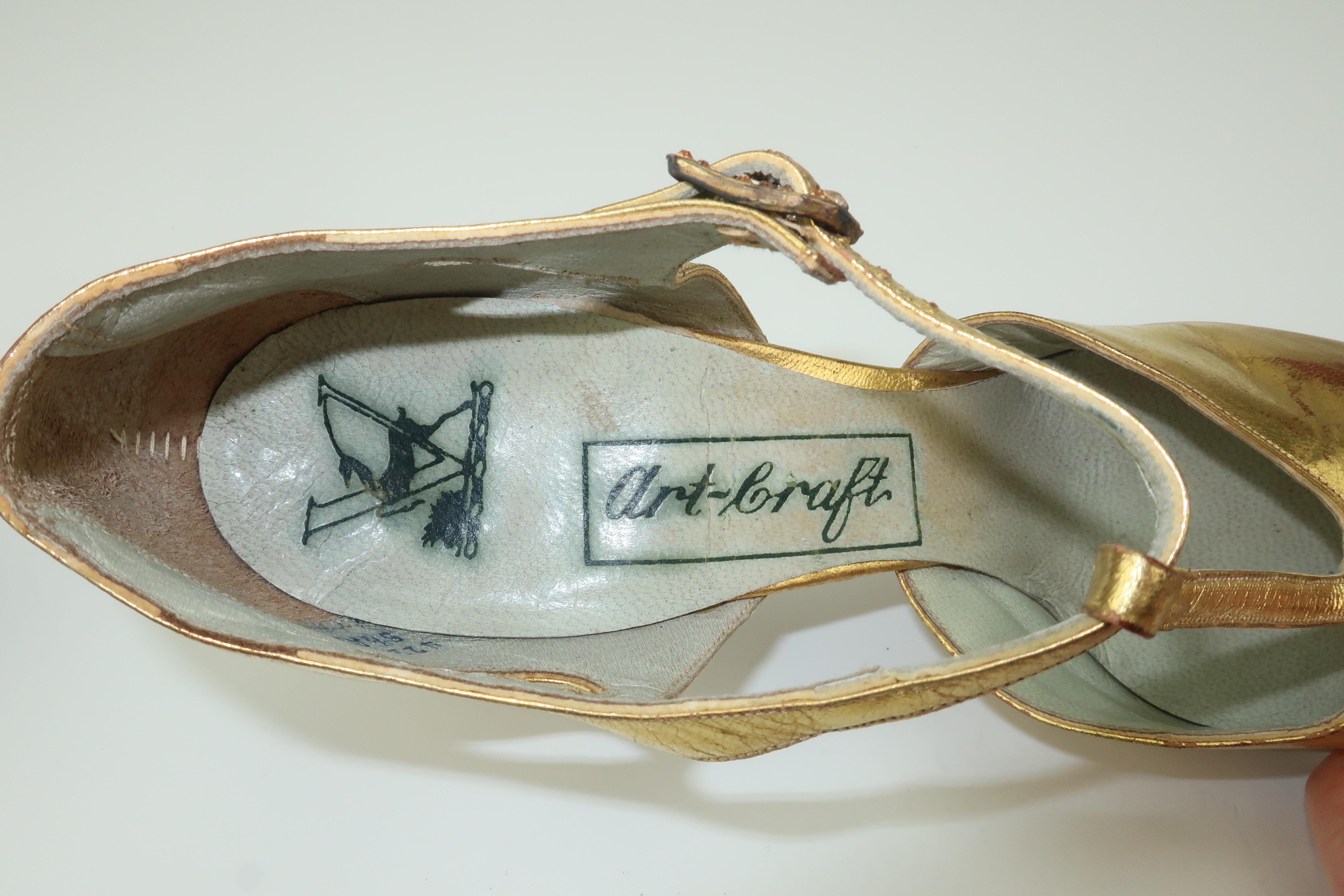Chaussures de soirée Art Déco 1930 en cuir doré à lanière en T Sz 5 1/2 4