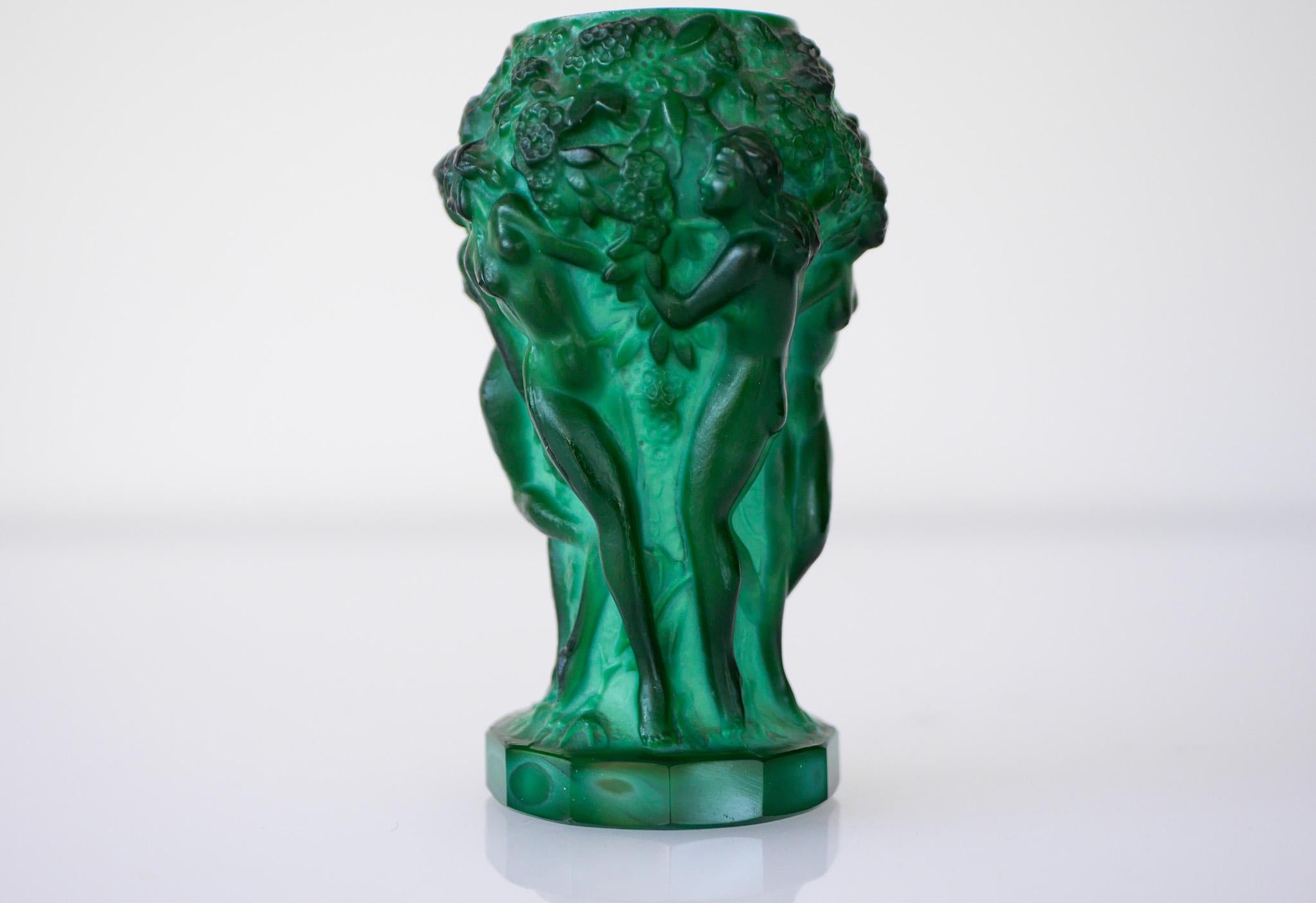 Art Deco 1930s Malachite Jade Glass Vase by Frantisek Pazourek 3