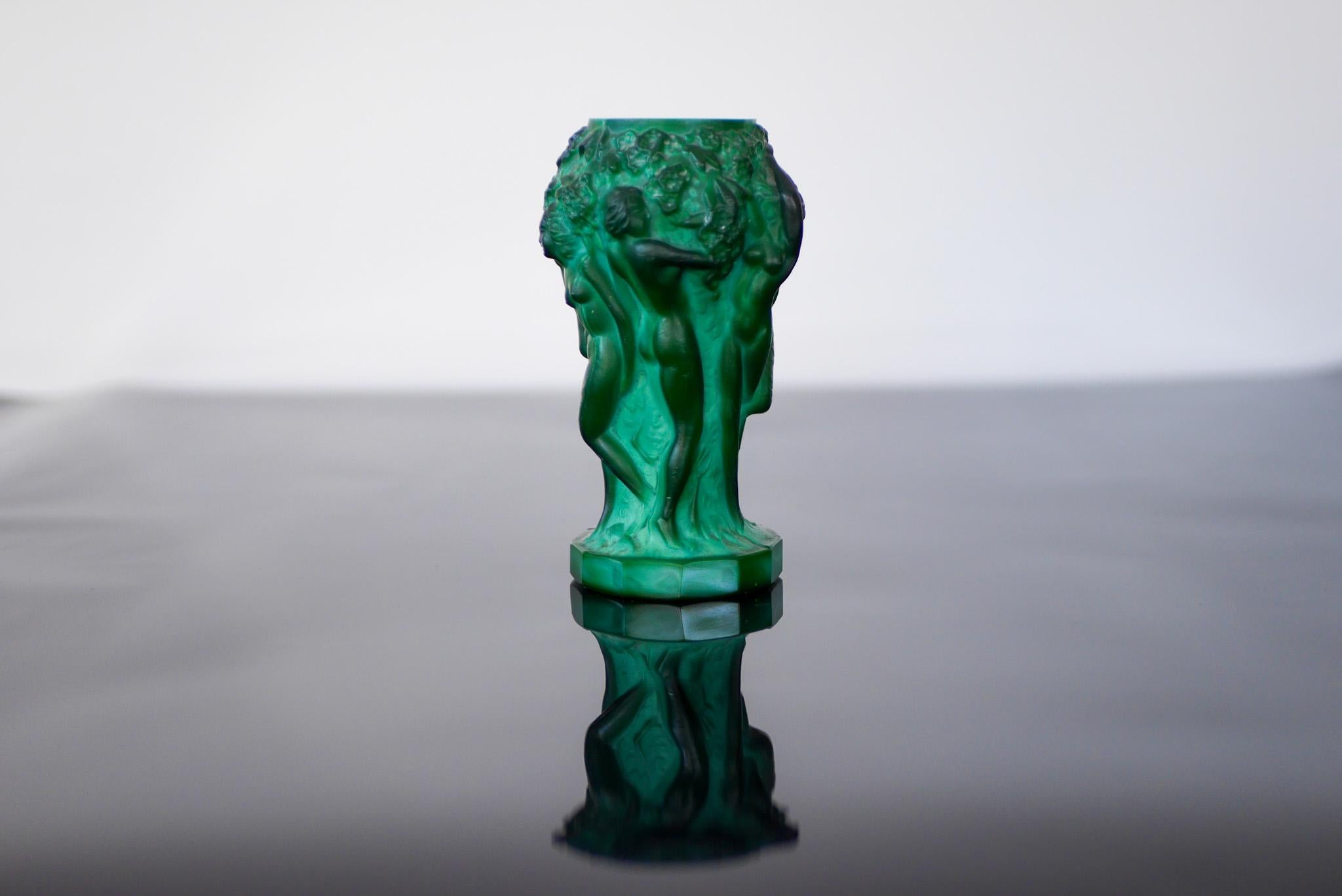 Art Deco 1930s Malachite Jade Glass Vase by Frantisek Pazourek 4