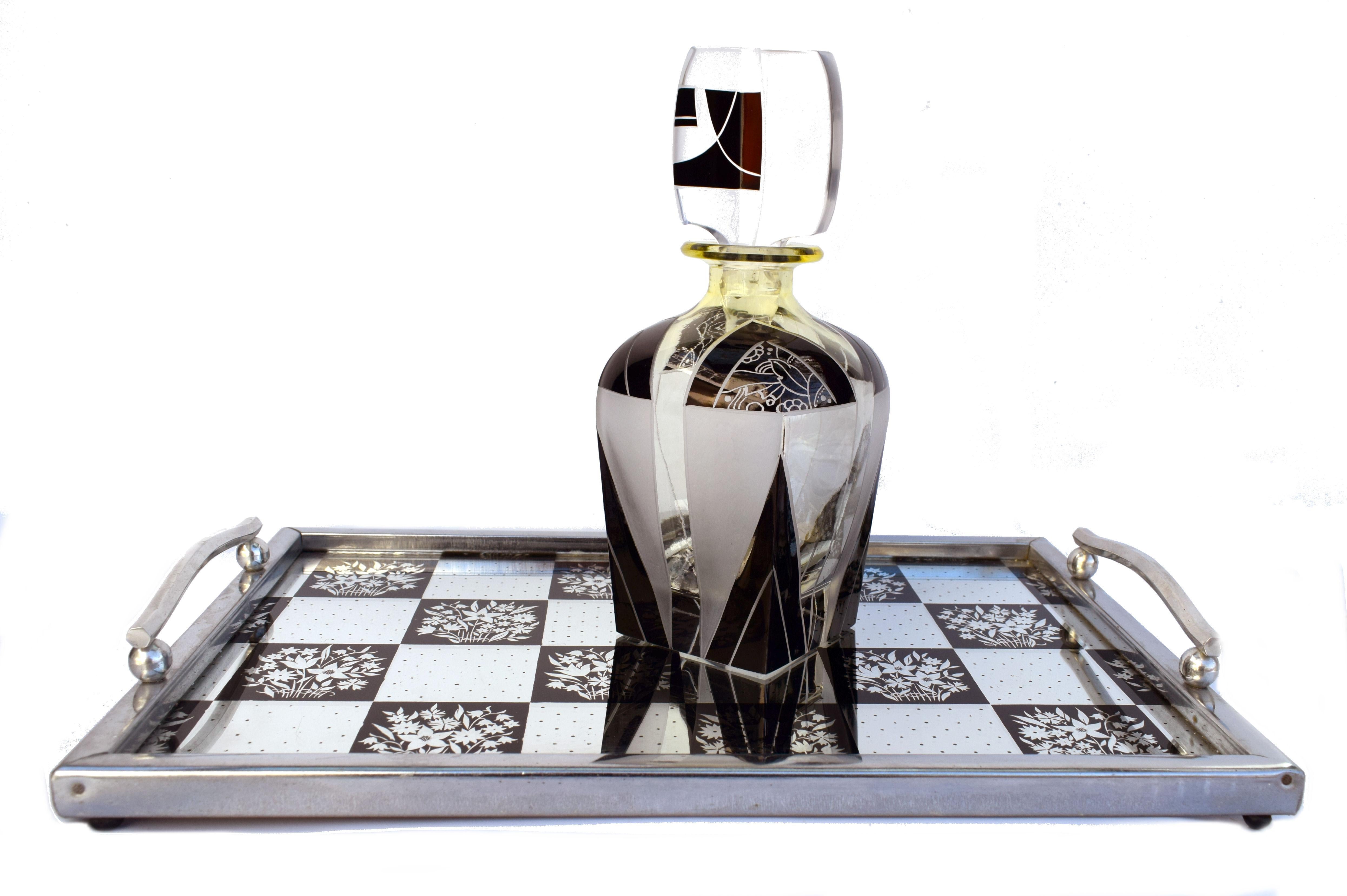 20ième siècle Art Deco 1930s Mirrored Barware Drinks Tray en vente