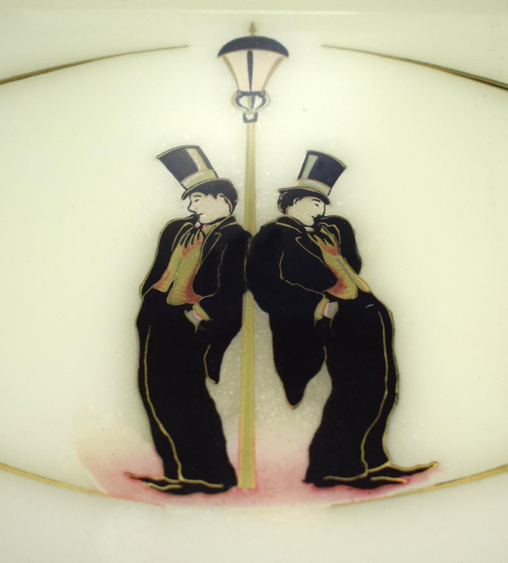 Art Deco 1930er Jahre Neuheit Bar Geschirr Tablett Darstellung Charlie Chaplin (20. Jahrhundert) im Angebot