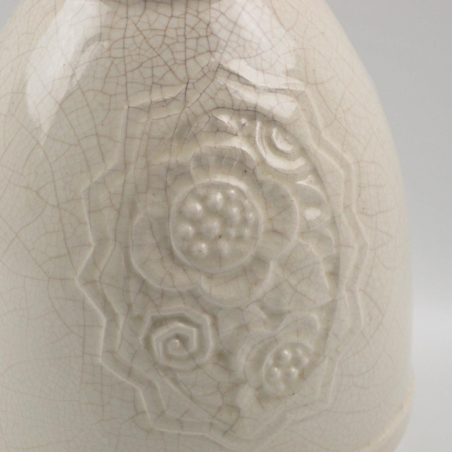 French Art Deco 1930s Off-White Crackle Glaze Ceramic Vase by Saint Clement