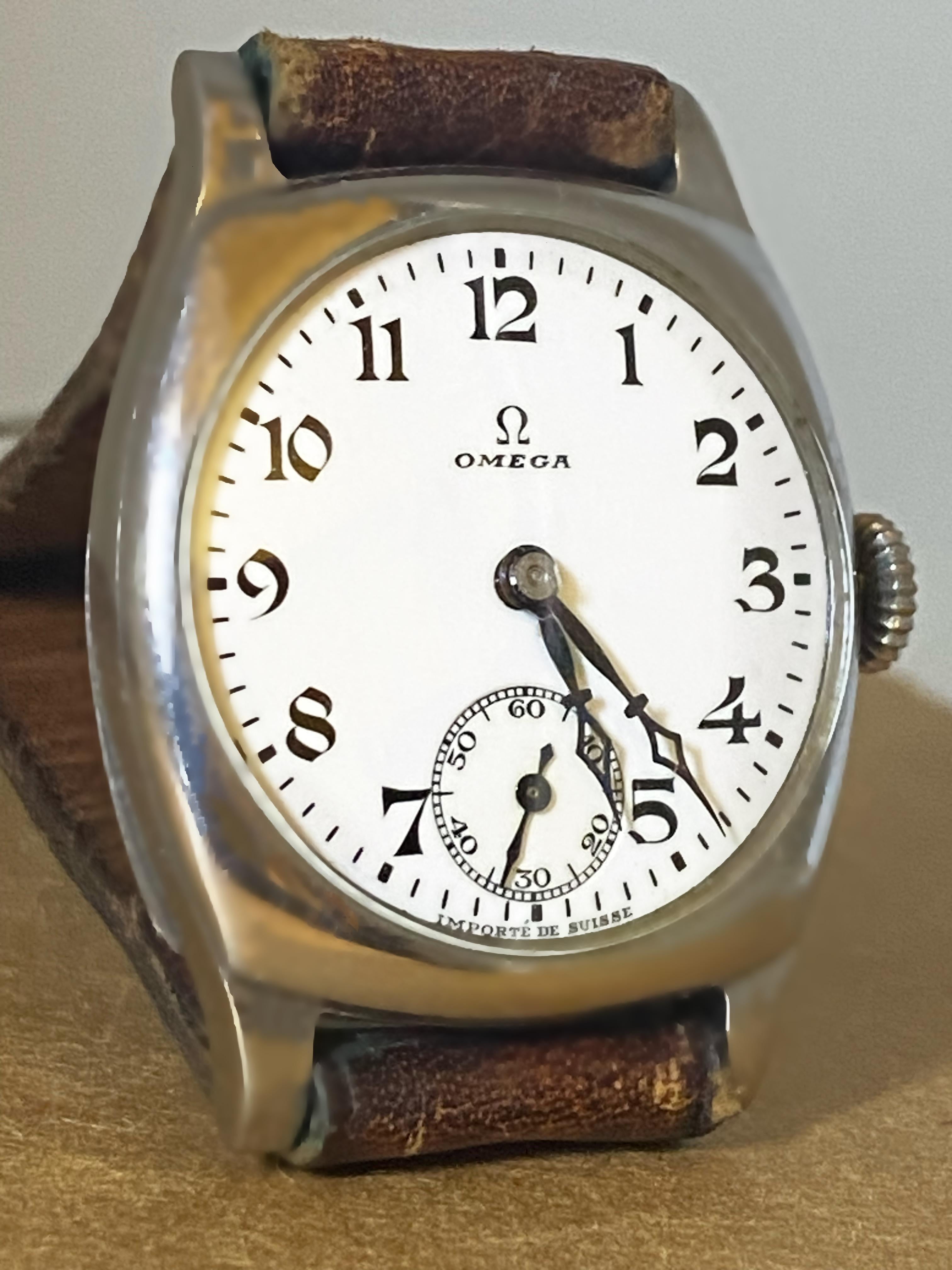 Timepieces by Omega have been long admired for their functionality, desirability & power. 

This particular example is an Art-Deco Manual Gents' Wristwatch, dating from circa 1930’s, 

yet is in amazing condition. 



It’s a fine & very rare