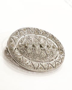 Art Deco 1930s Oval Diamond Filigree 18k White Gold Brooch