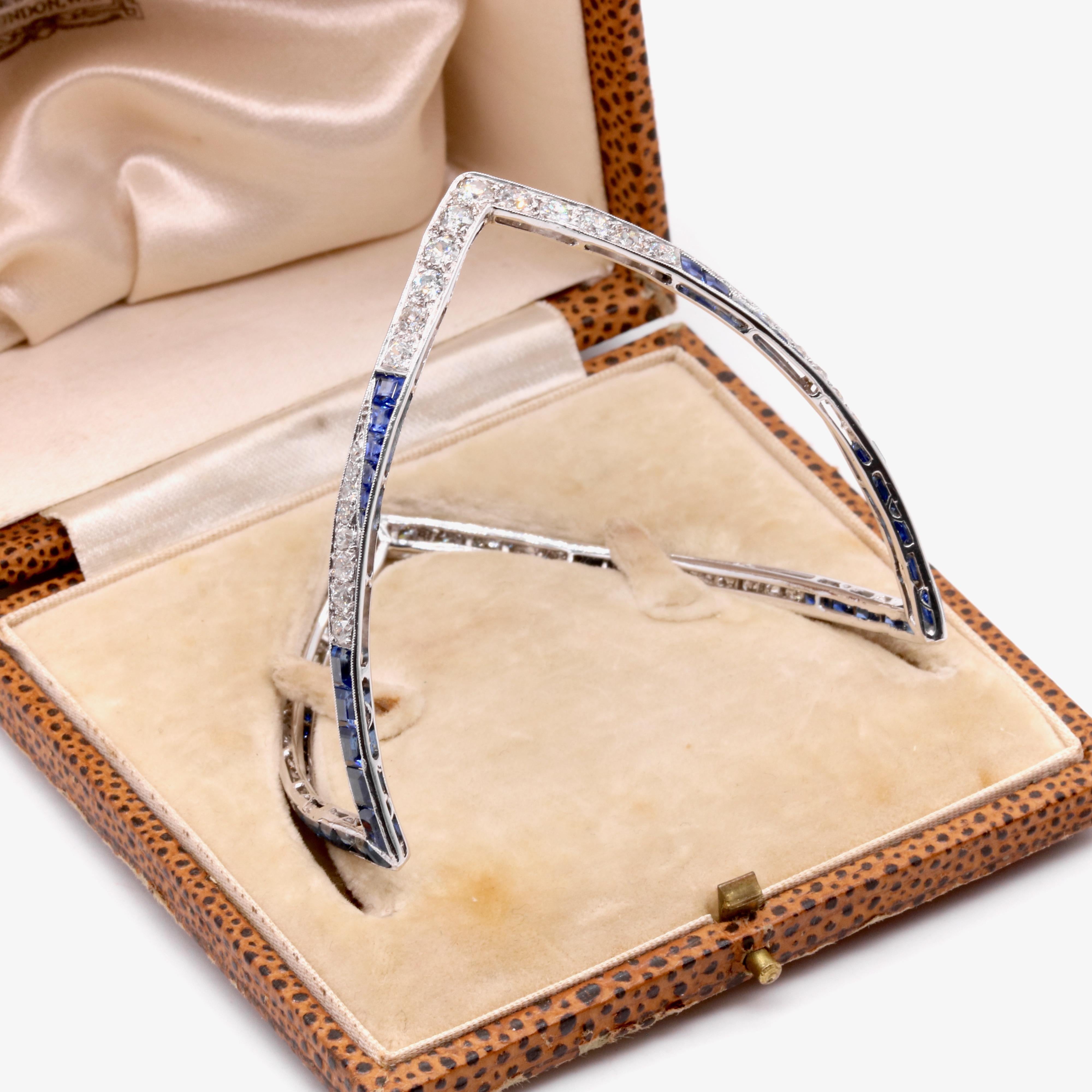 Art déco 1930 Platine 14.2tgw Saphir et Diamant Zig Zag Bangle en vente 5