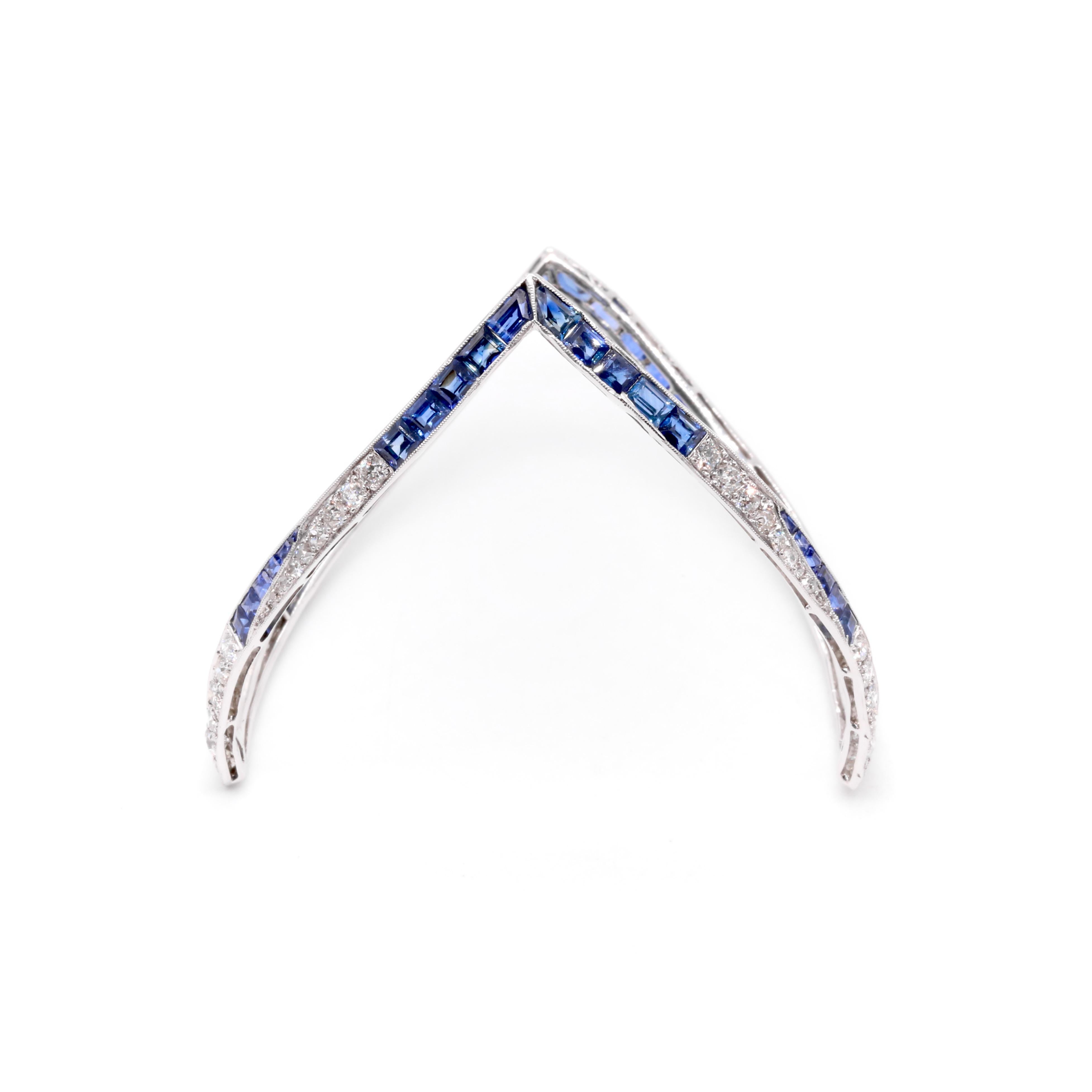 Art déco 1930 Platine 14.2tgw Saphir et Diamant Zig Zag Bangle Bon état - En vente à Staines-Upon-Thames, GB