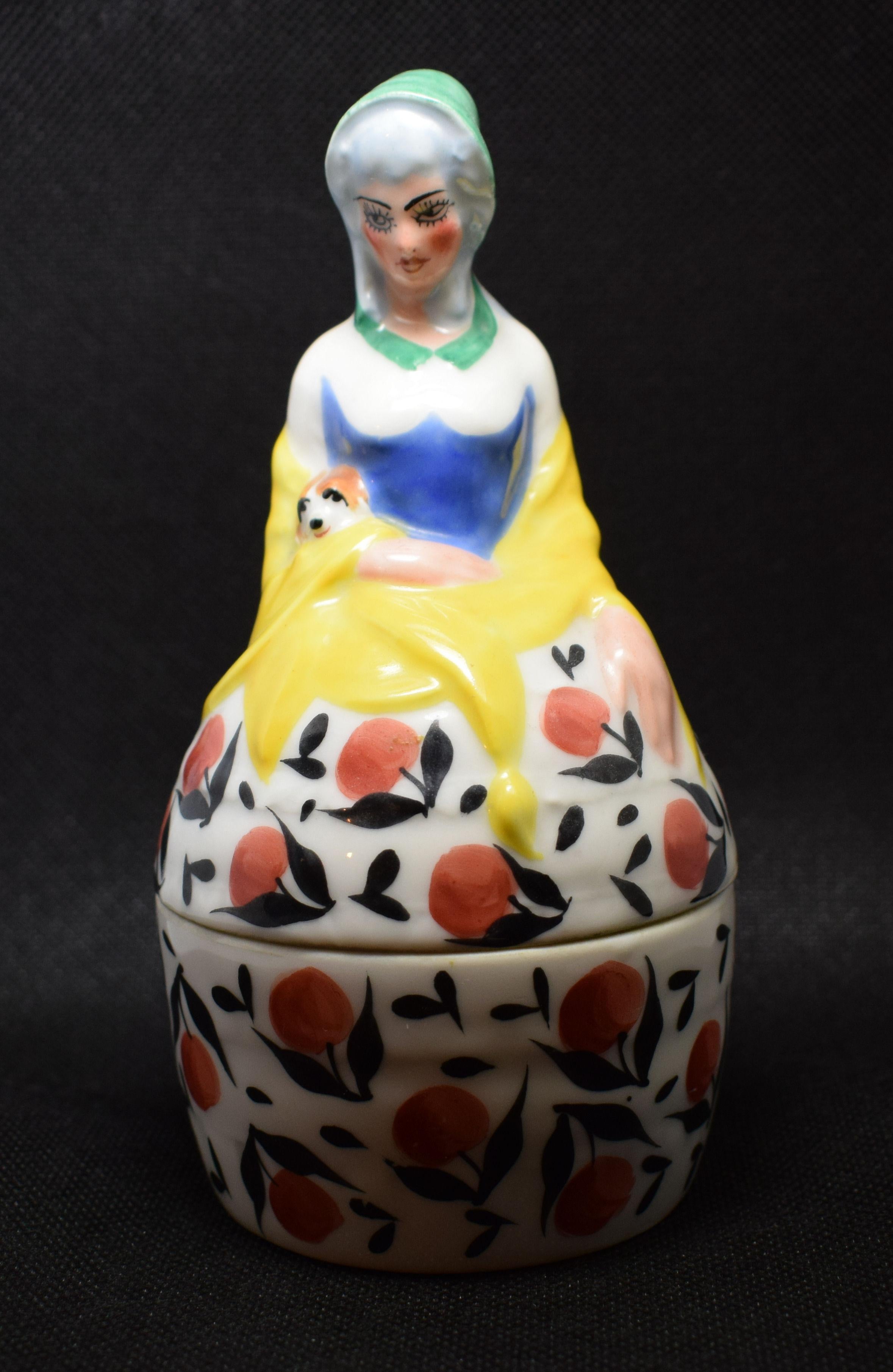 Art Deco 1930s Porcelain Bonbonnière In Good Condition In Devon, England