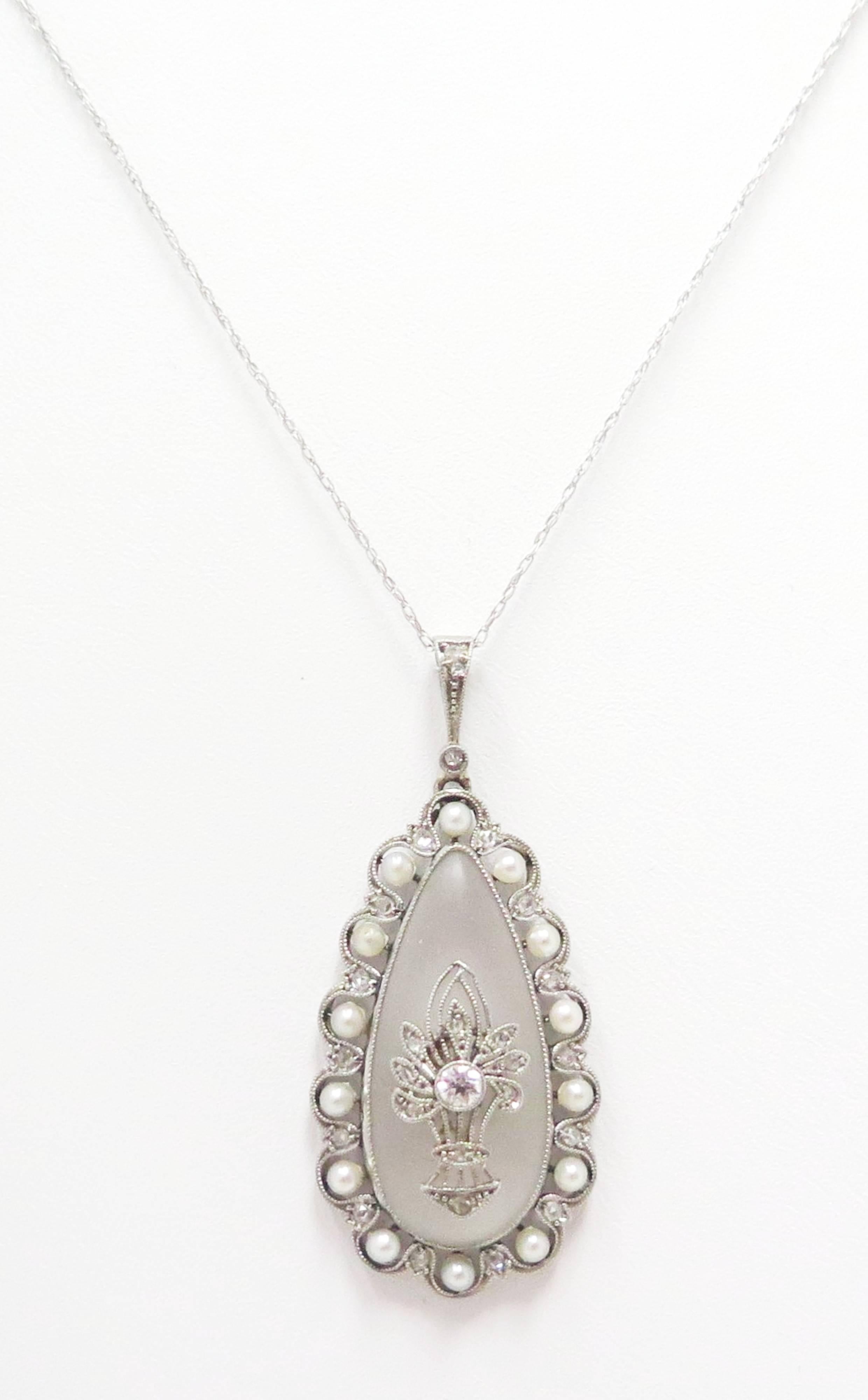 Round Cut Art Deco 1930s Rock Crystal, Diamond and Cultured Pearls on Chain / Platinum