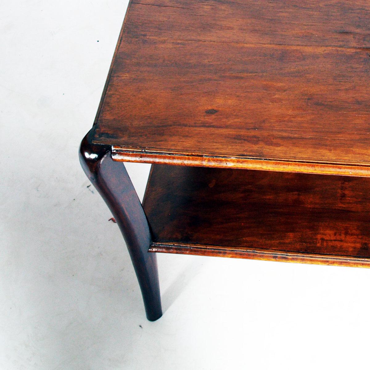 Mid-20th Century Art Deco Coffee Table, in Walnut with 2 Panelled Tops, Paolo Buffa attributed