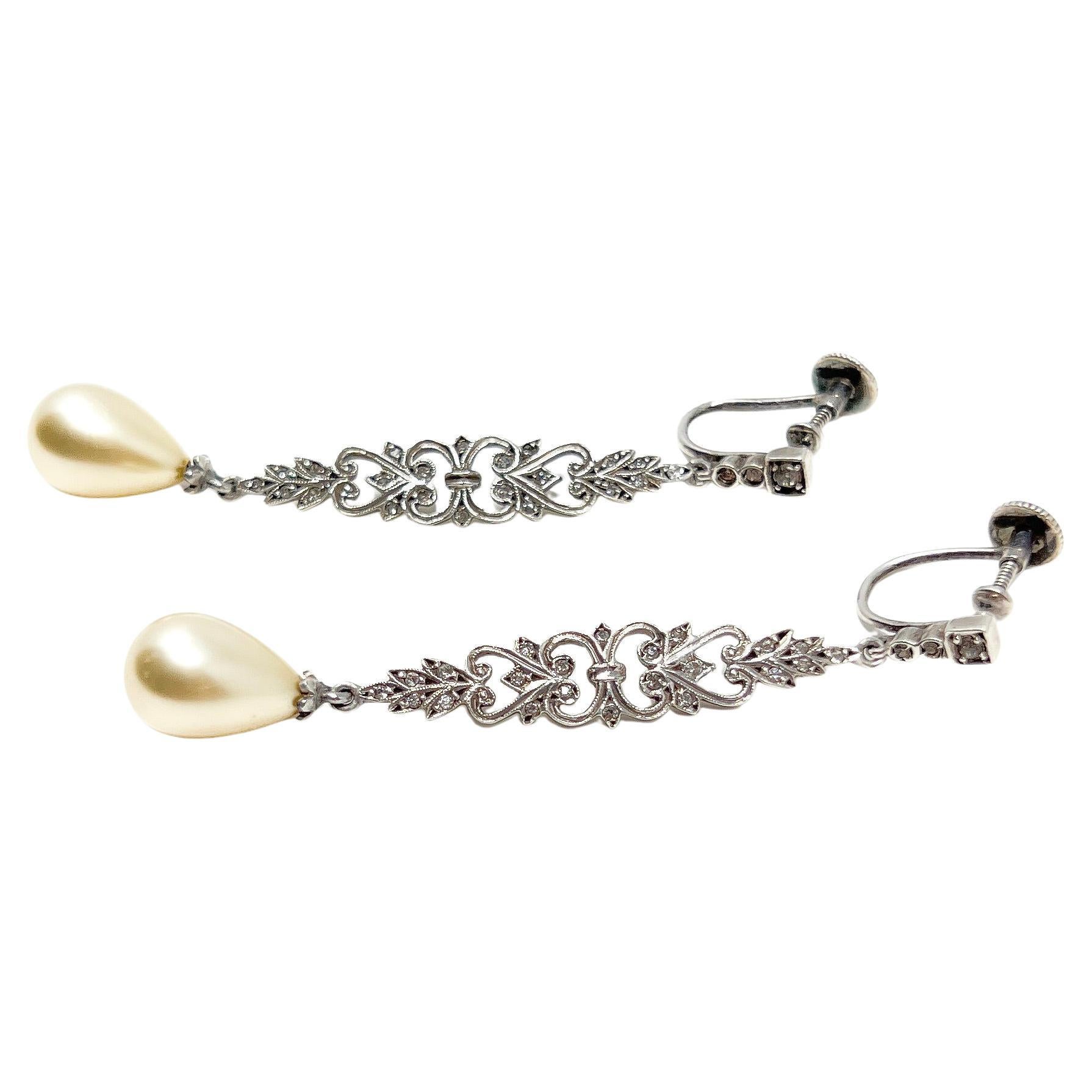 Art Decó 1930 Pendientes de gota de pasta y perla de imitación vintage en venta
