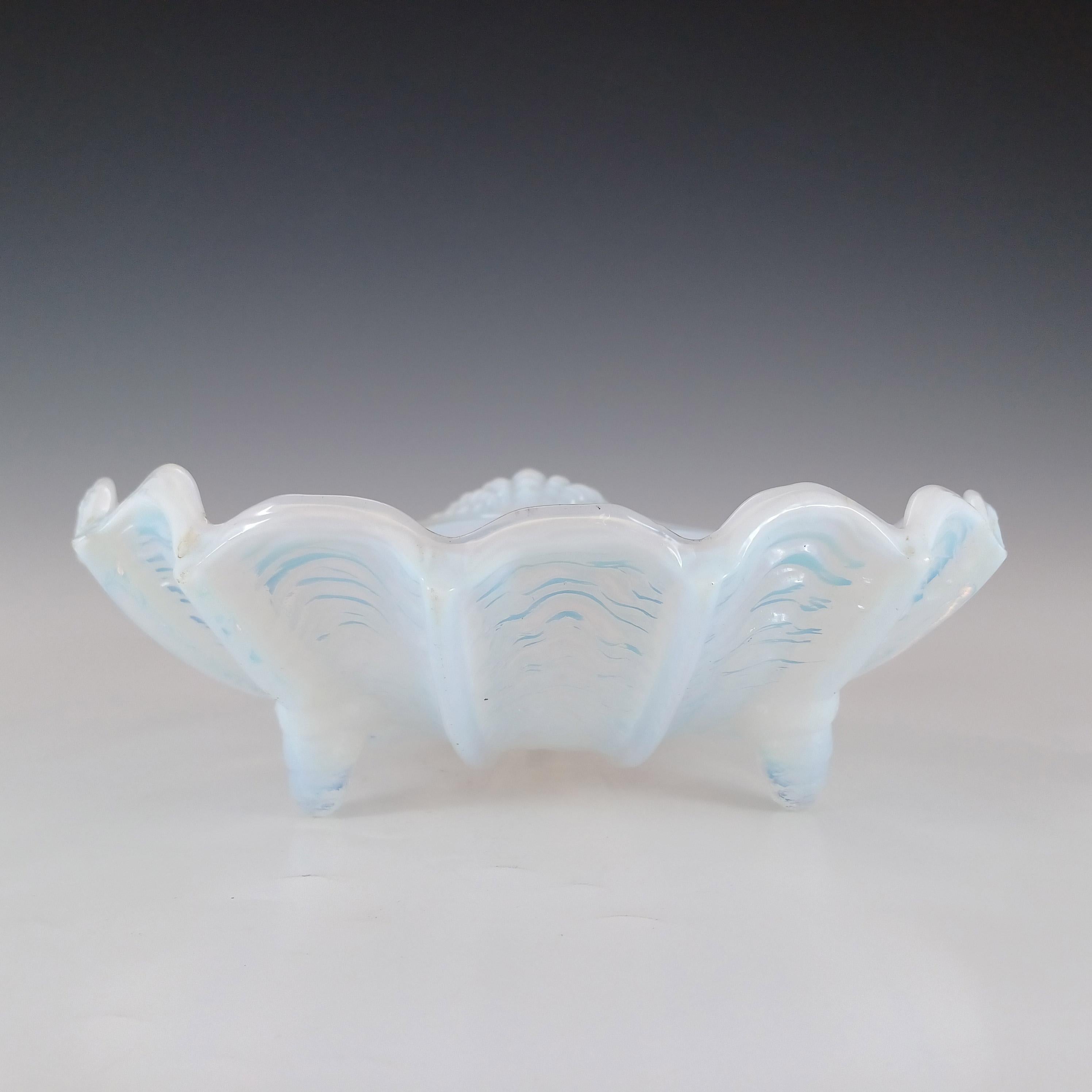 British Art Deco 1930's Vintage Opalescent Glass Clam Shell Bowl For Sale