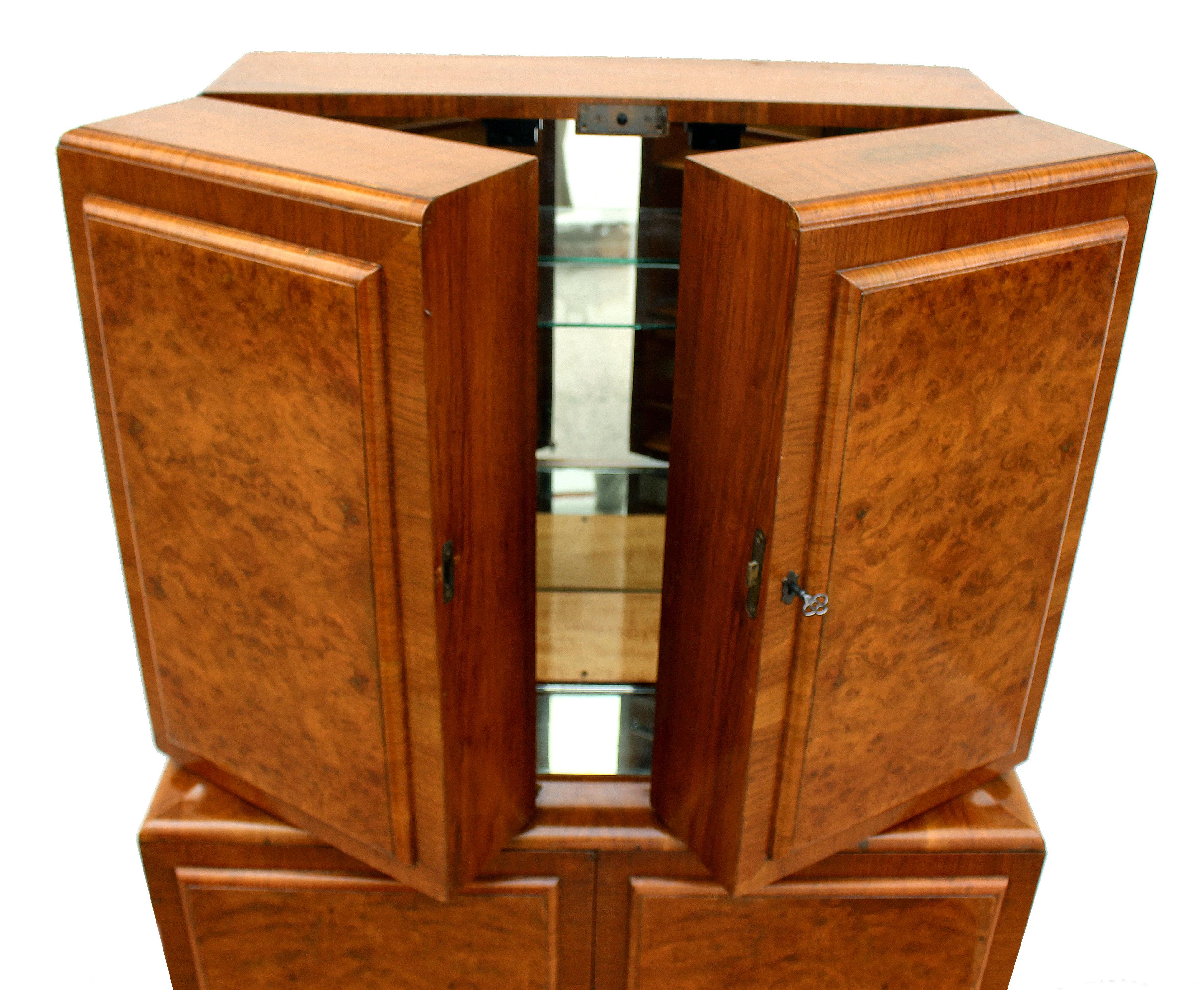 English Art Deco 1930s Walnut Fronted Cocktail Drinks Cabinet