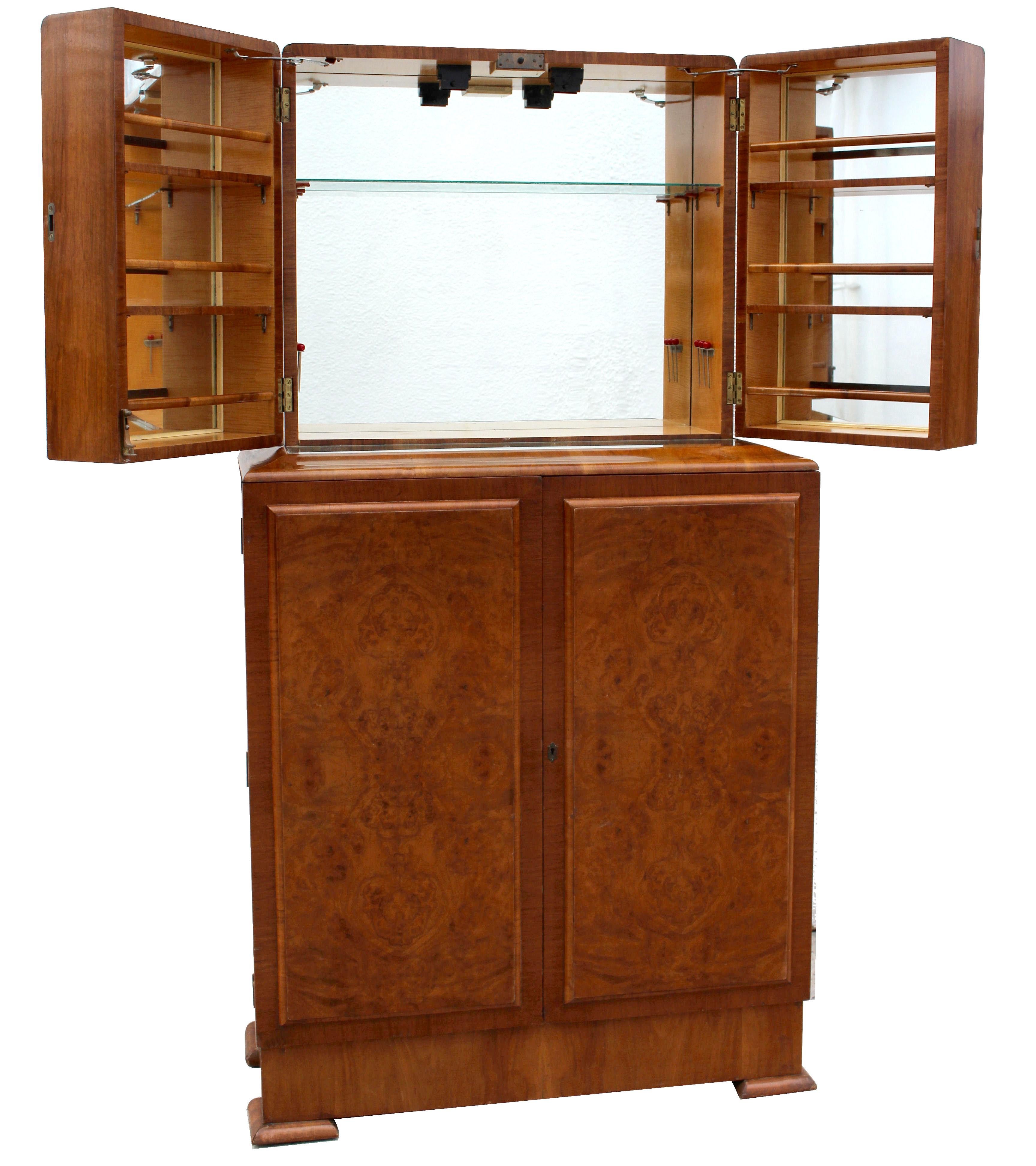 Art Deco 1930s Walnut Fronted Cocktail Drinks Cabinet 1