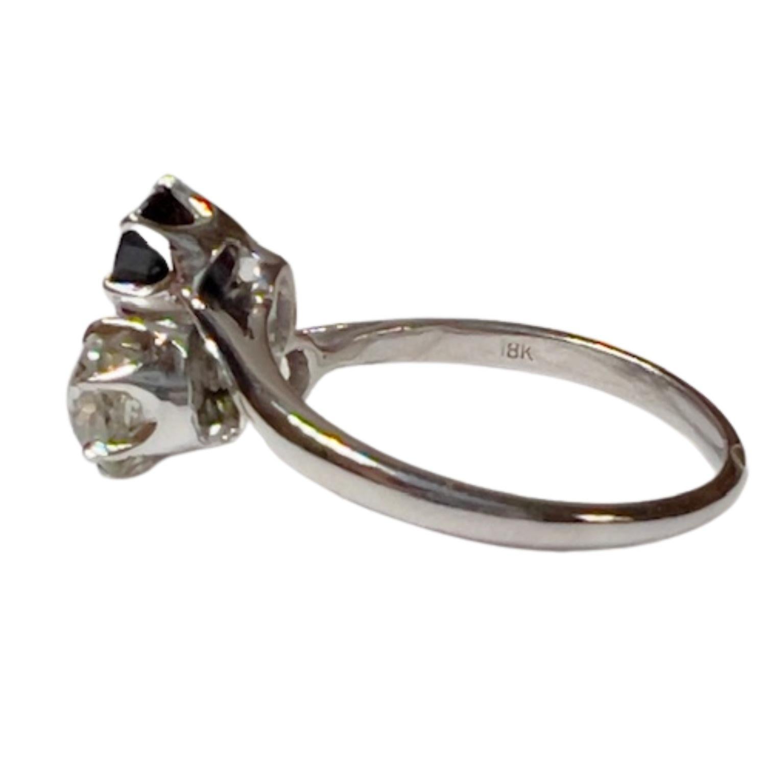 Art Déco Art Deco 1935 Diamanti da 1,22 carati e 0,69 carati  Anello moda con zaffiro in vendita