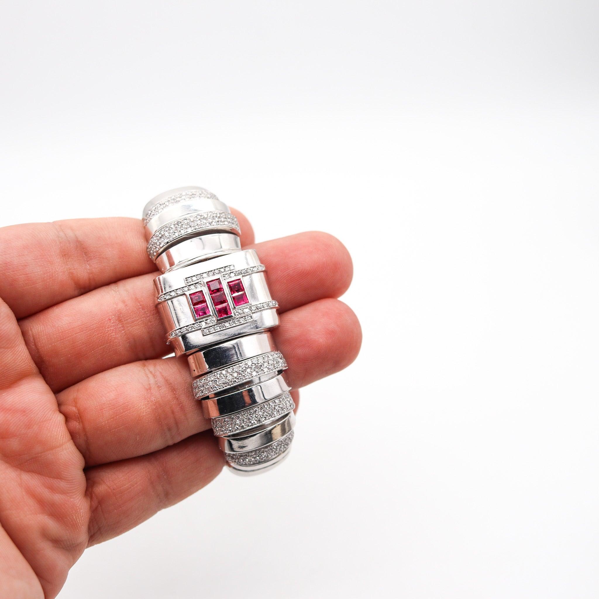 ART DECO 1935 Geometric Bracelet In 18Kt Gold With 7.69 Ctw in Rubies & Diamonds For Sale 5