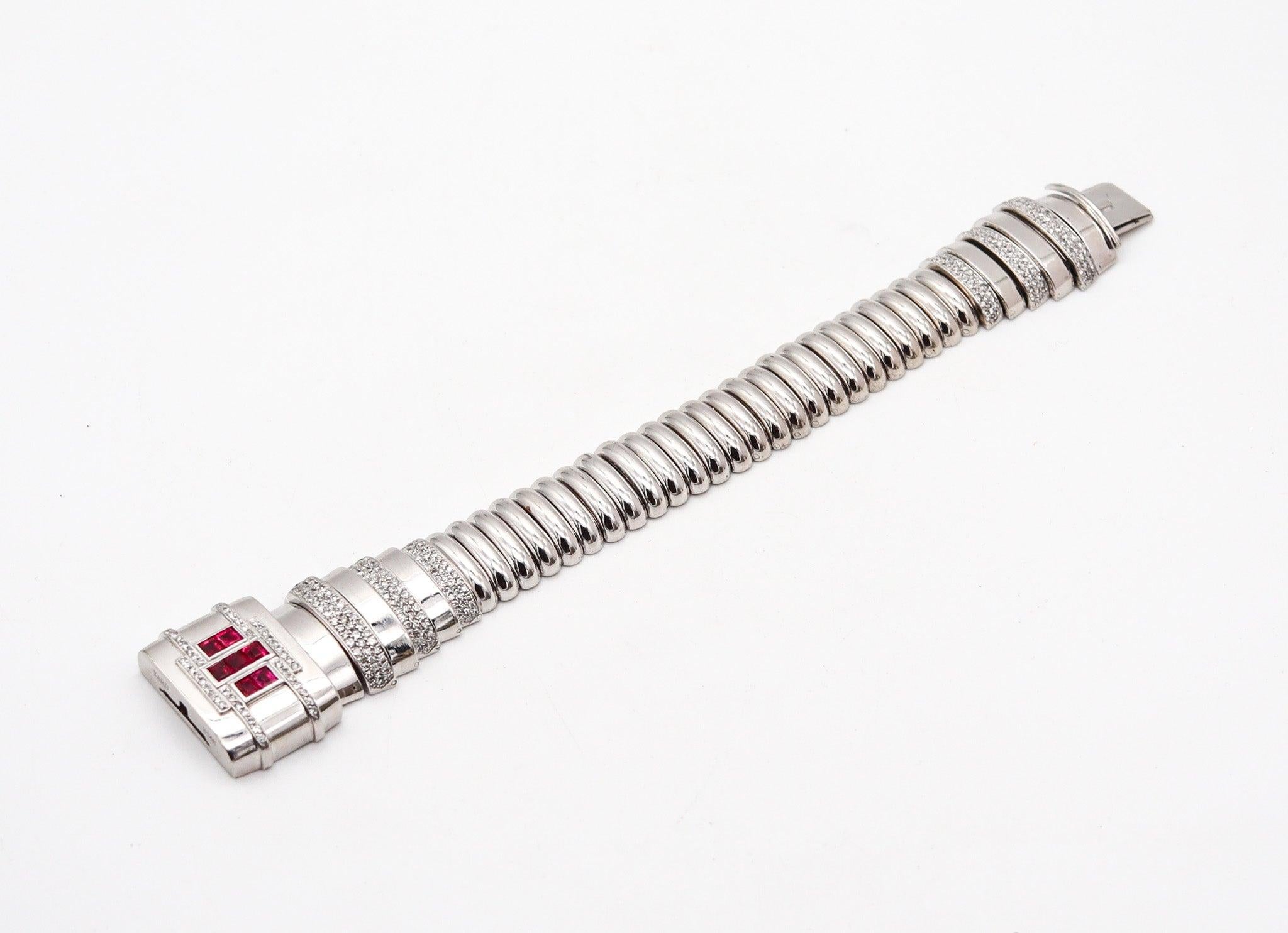 ART DECO 1935 Geometric Bracelet In 18Kt Gold With 7.69 Ctw in Rubies & Diamonds For Sale 1
