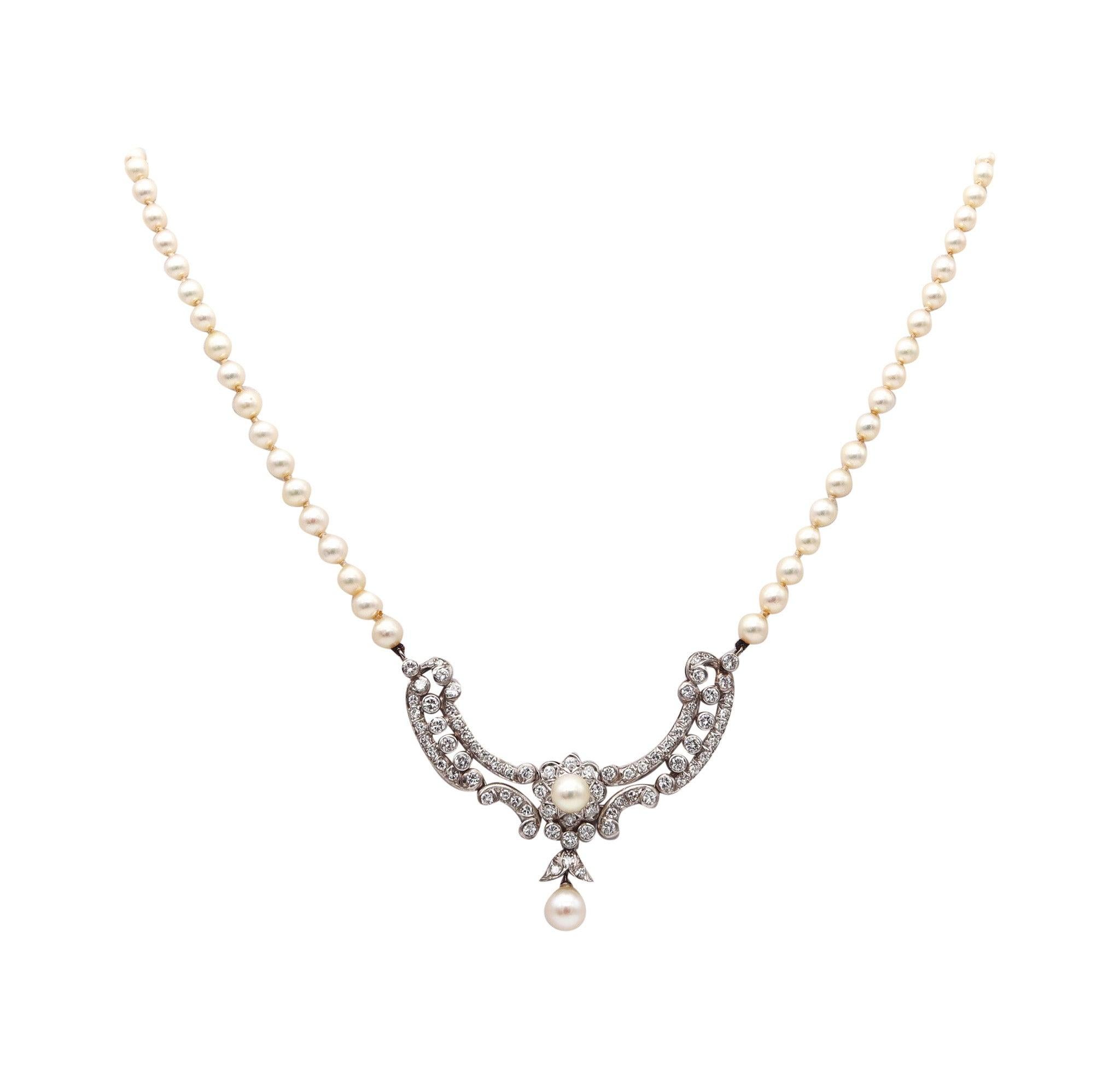 ART DECO 1935 Graduated Pearls Necklace In Platinum With 3.85 Ctw In Diamonds For Sale 2