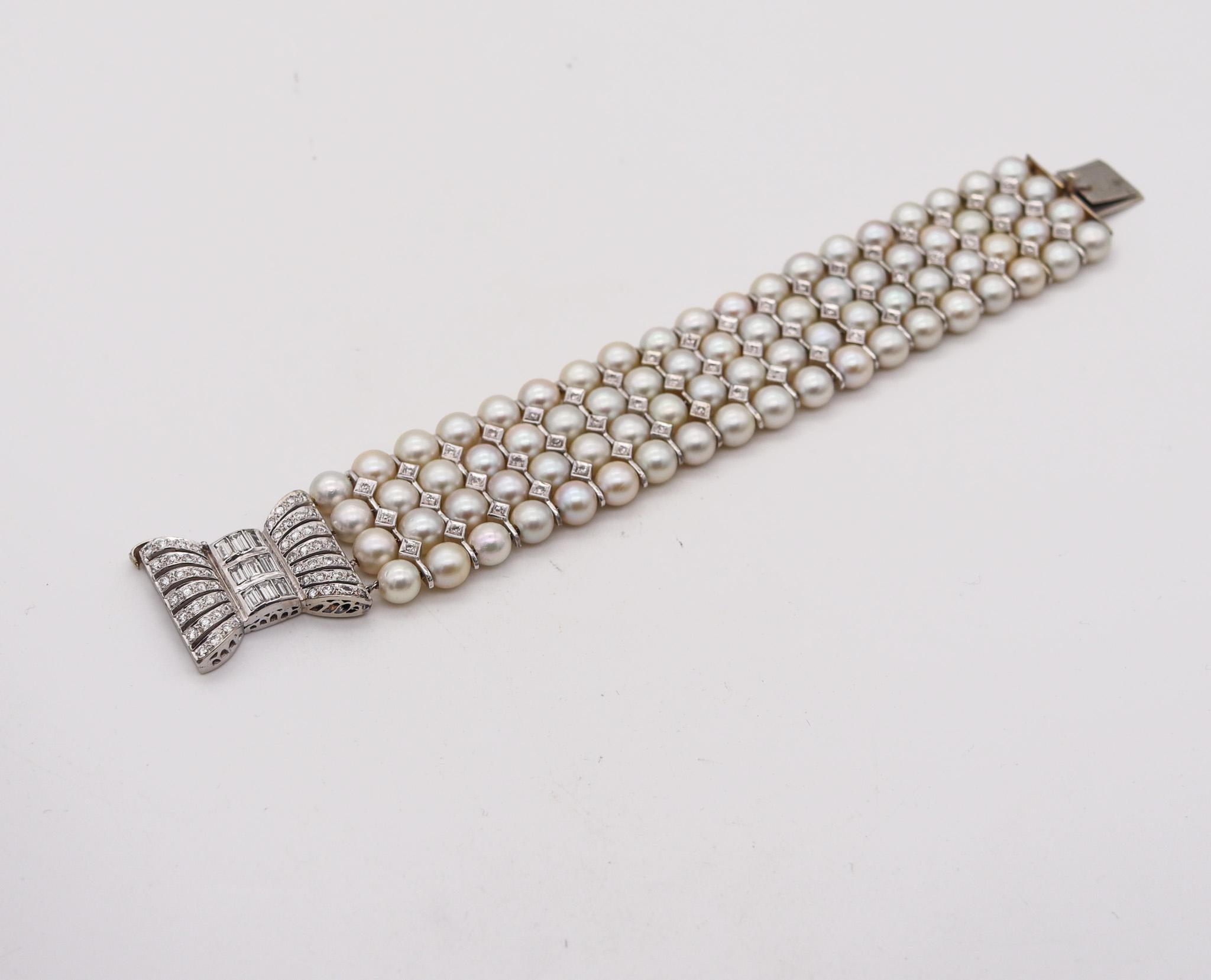 Art Deco 1935 Pearls Bracelet In Platinum With 4.10 Carats In VS Diamonds 1