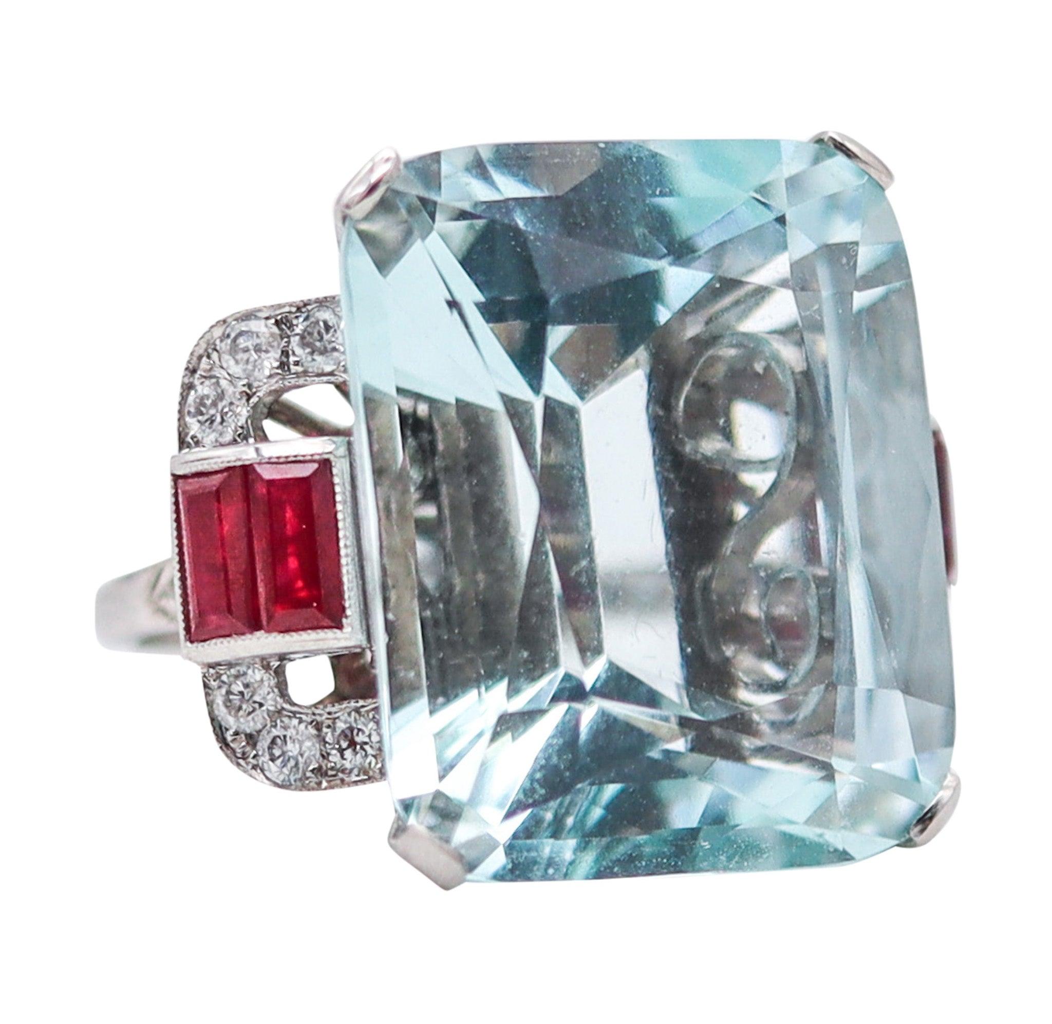 ART DECO 1938 Cocktail-Ring aus Platin 32,99 Karat Aquamarin, Rubine und Diamanten