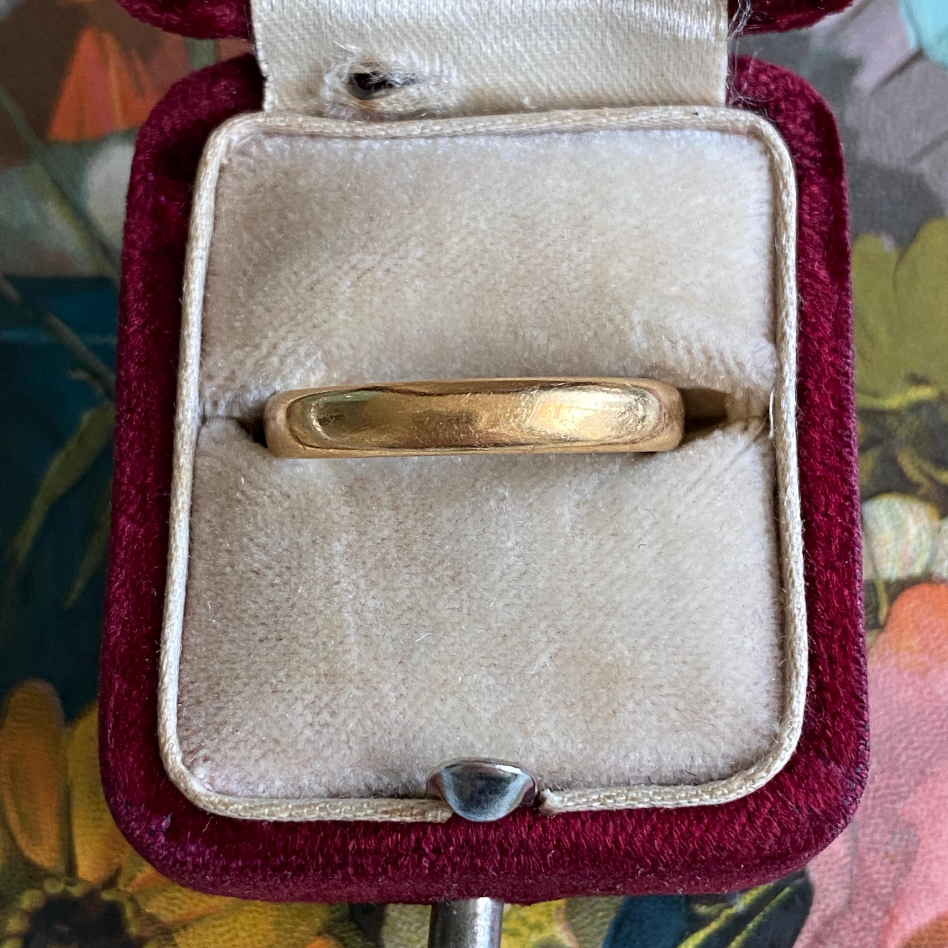 Art Deco 1939 22k Heavy Rounded Wedding Band Ring For Sale 4