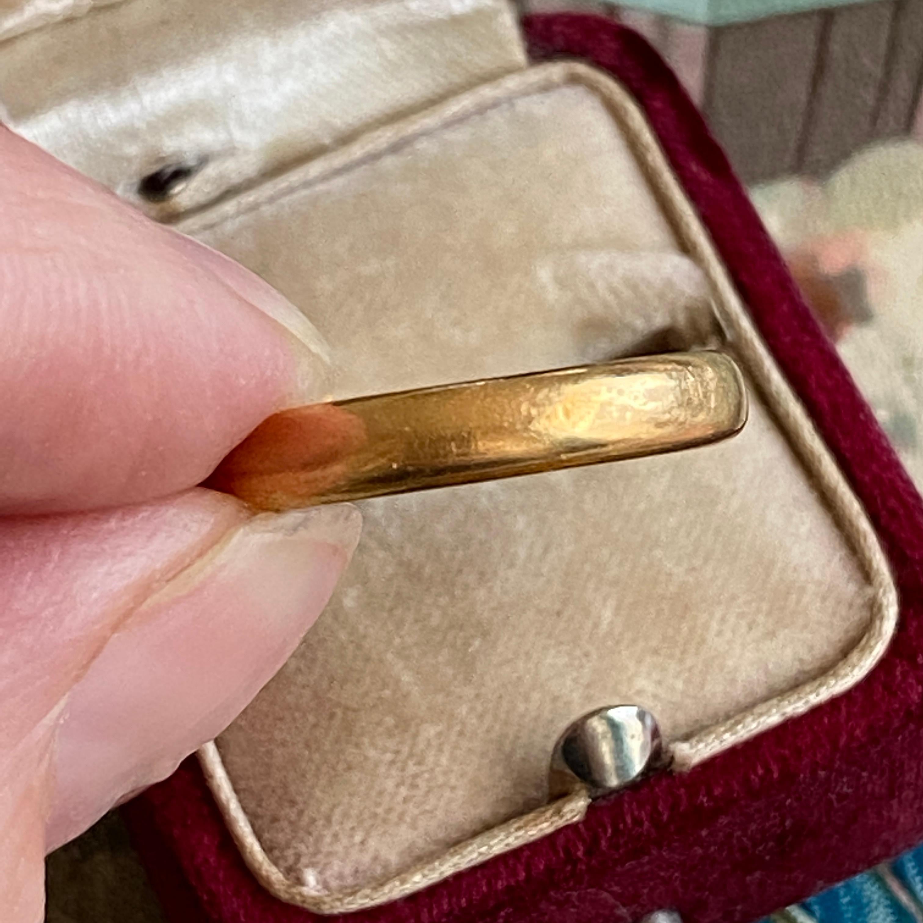 Art Deco 1939 22k Heavy Rounded Wedding Band Ring For Sale 5