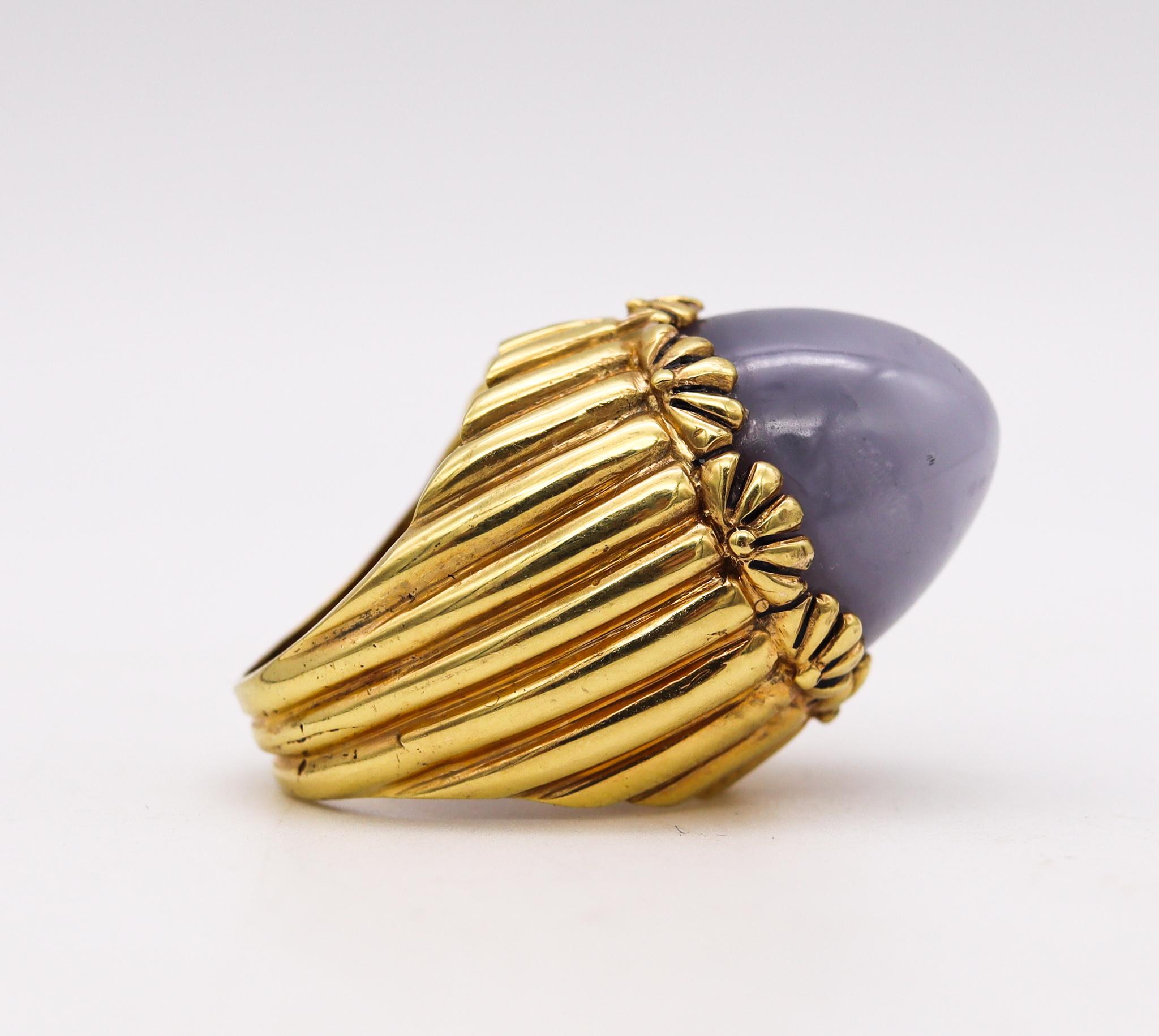 Art Deco 1940 Designer Cocktail Ring 14Kt Gold with 47.24 Cts Blue Star Sapphire In Good Condition For Sale In Miami, FL