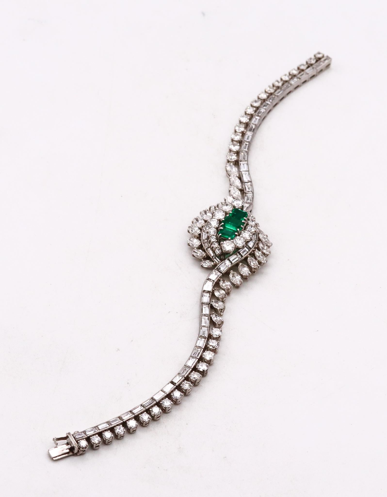 Women's Art Deco 1940 Gia Certified Platinum Bracelet 16.62 Diamonds Colombian Emerald For Sale