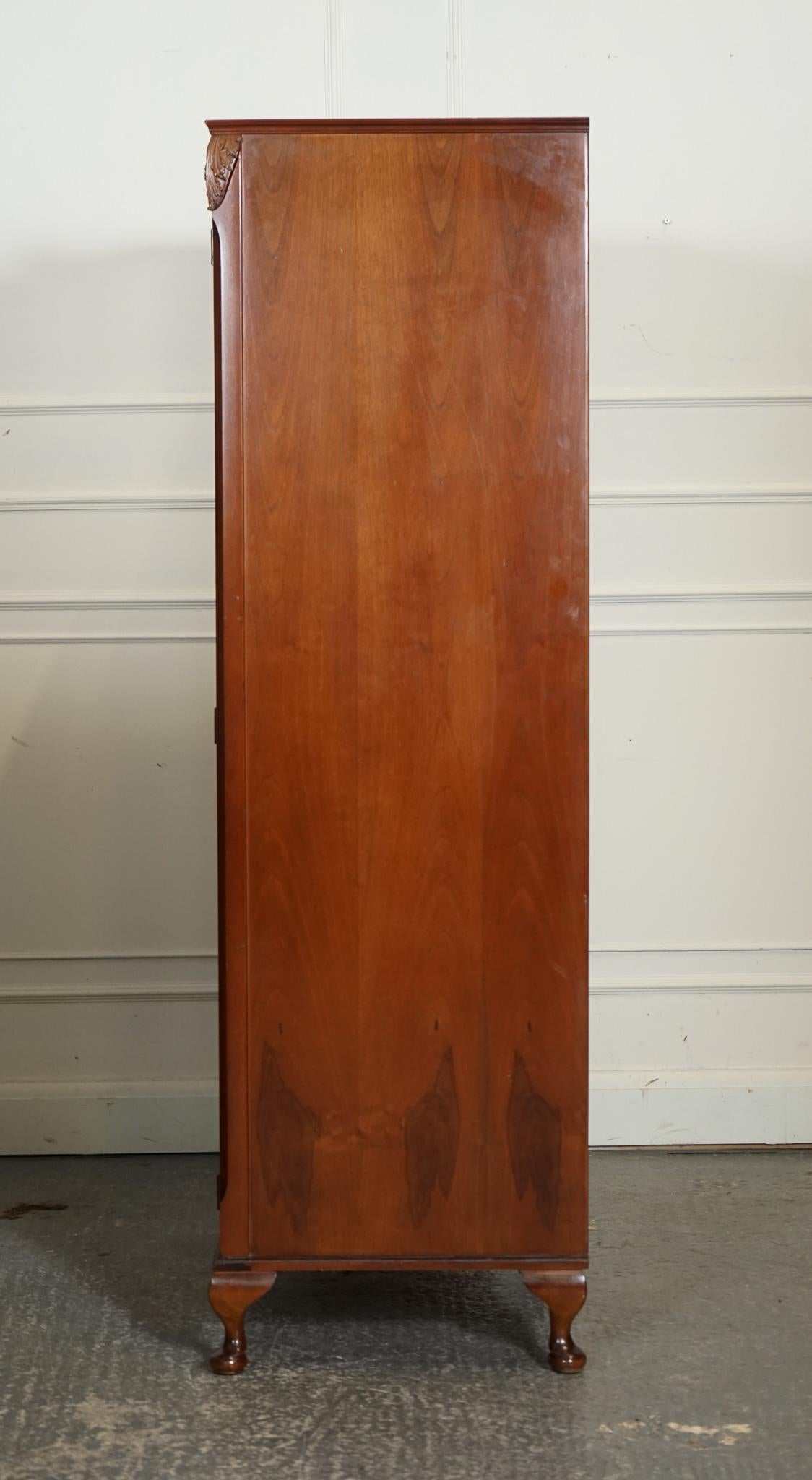 ART DECO 1940 MONTROSE FLAMED MAHOGANY WARDROBE RAiSED QUEEN ANNE LEGS 3