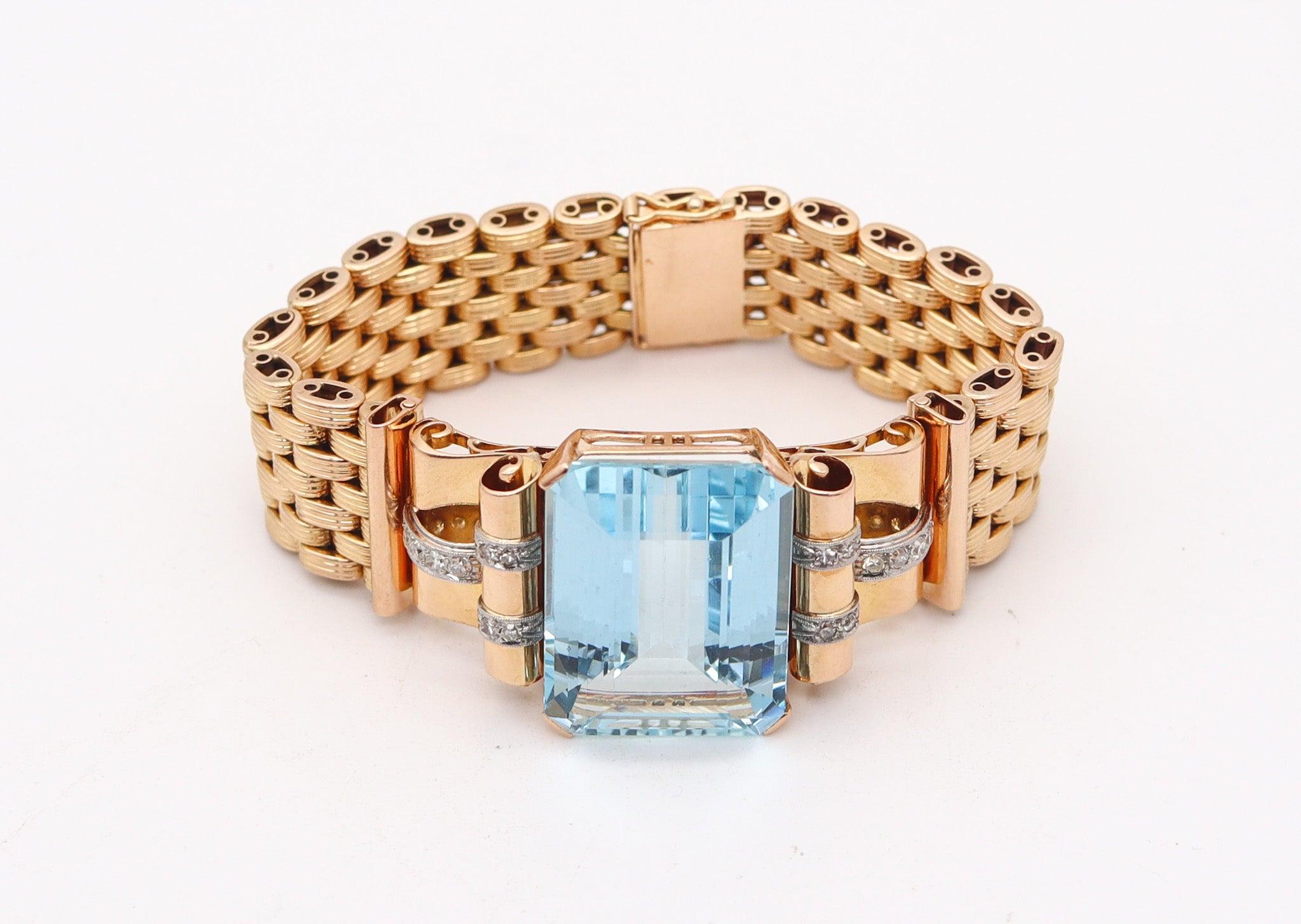 Art Deco ART-DECO 1940 Retro Bracelet In 18Kt Gold With 61.84 Ctw Aquamarines & Diamonds For Sale