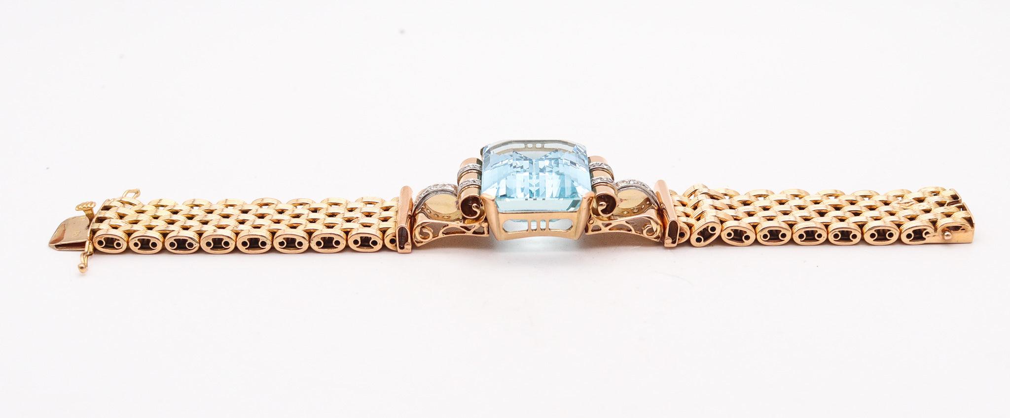 ART-DECO 1940 Retro Bracelet In 18Kt Gold With 61.84 Ctw Aquamarines & Diamonds For Sale 2
