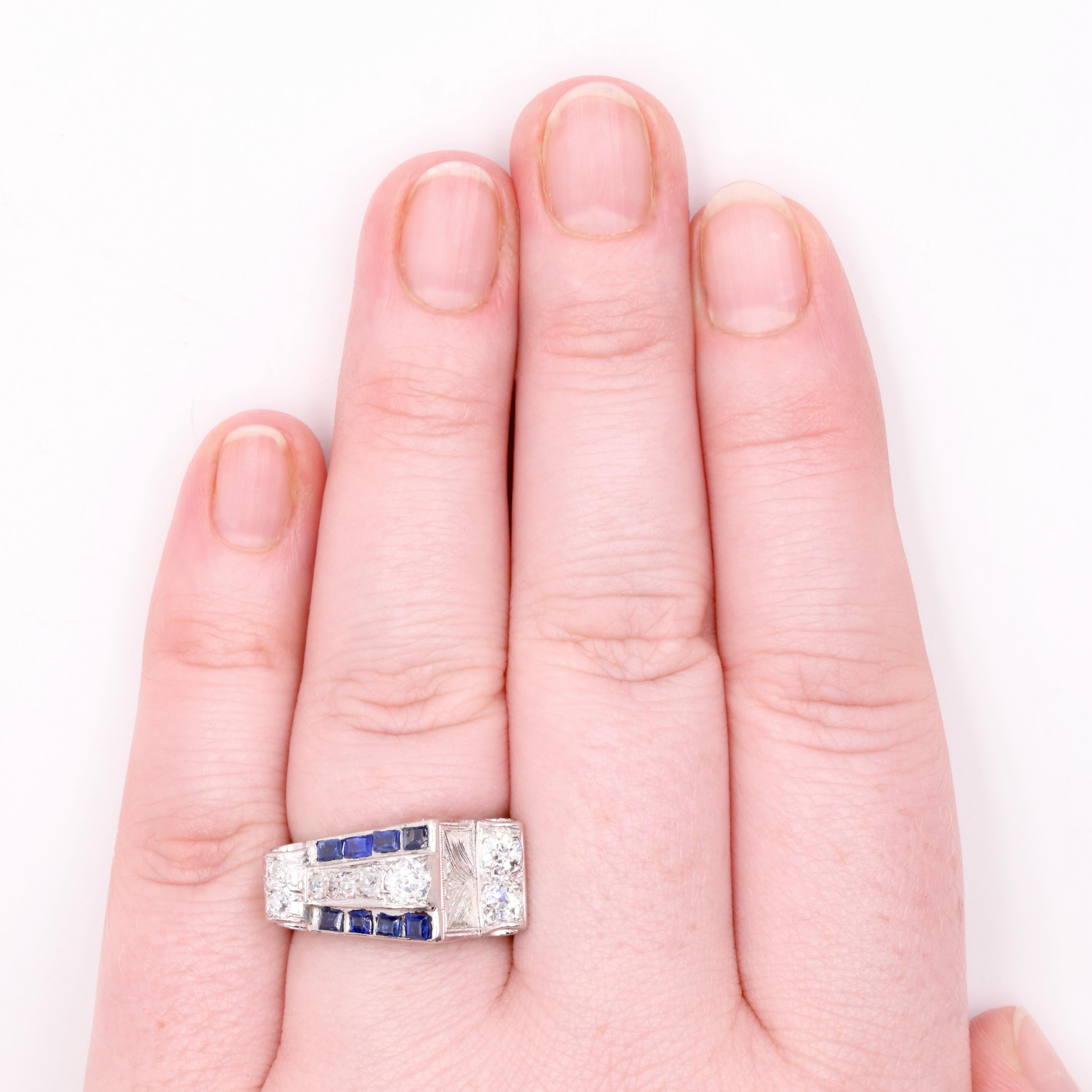 Bague débardeur Art déco des années 1940 en platine, 1,35 gw, diamant taille ancienne et saphir en vente 6