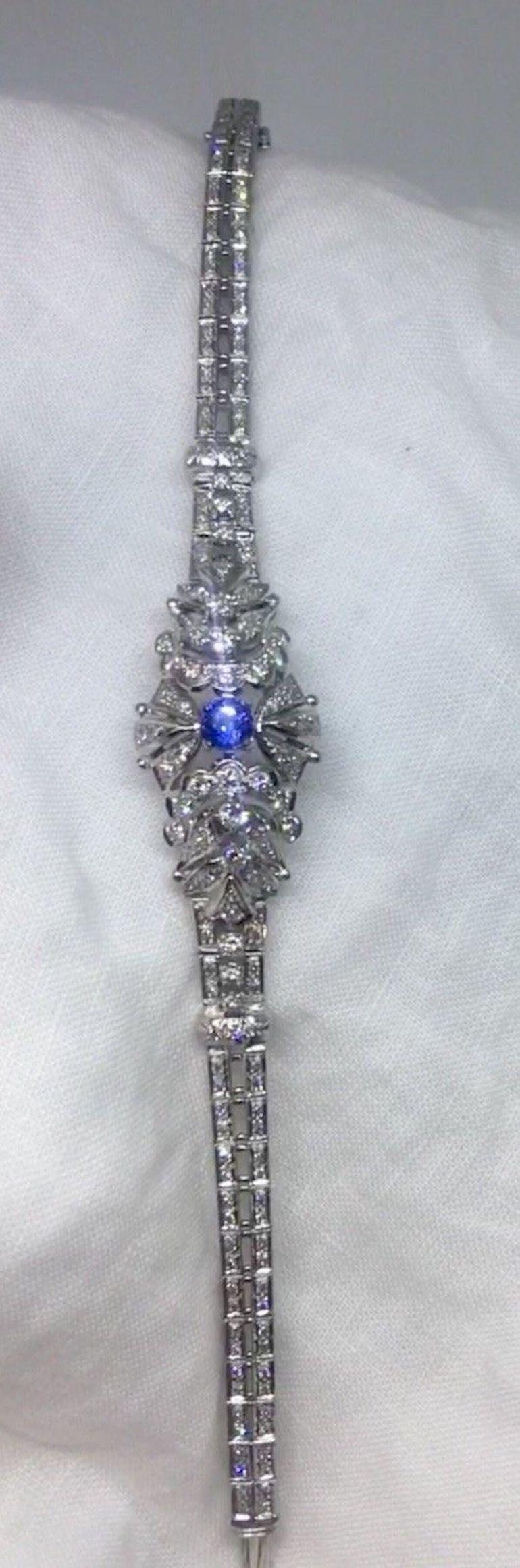 Art Deco 1940s Platinum 4.52 Carat Natural Blue Sapphire VS Diamond Bracelet For Sale 5