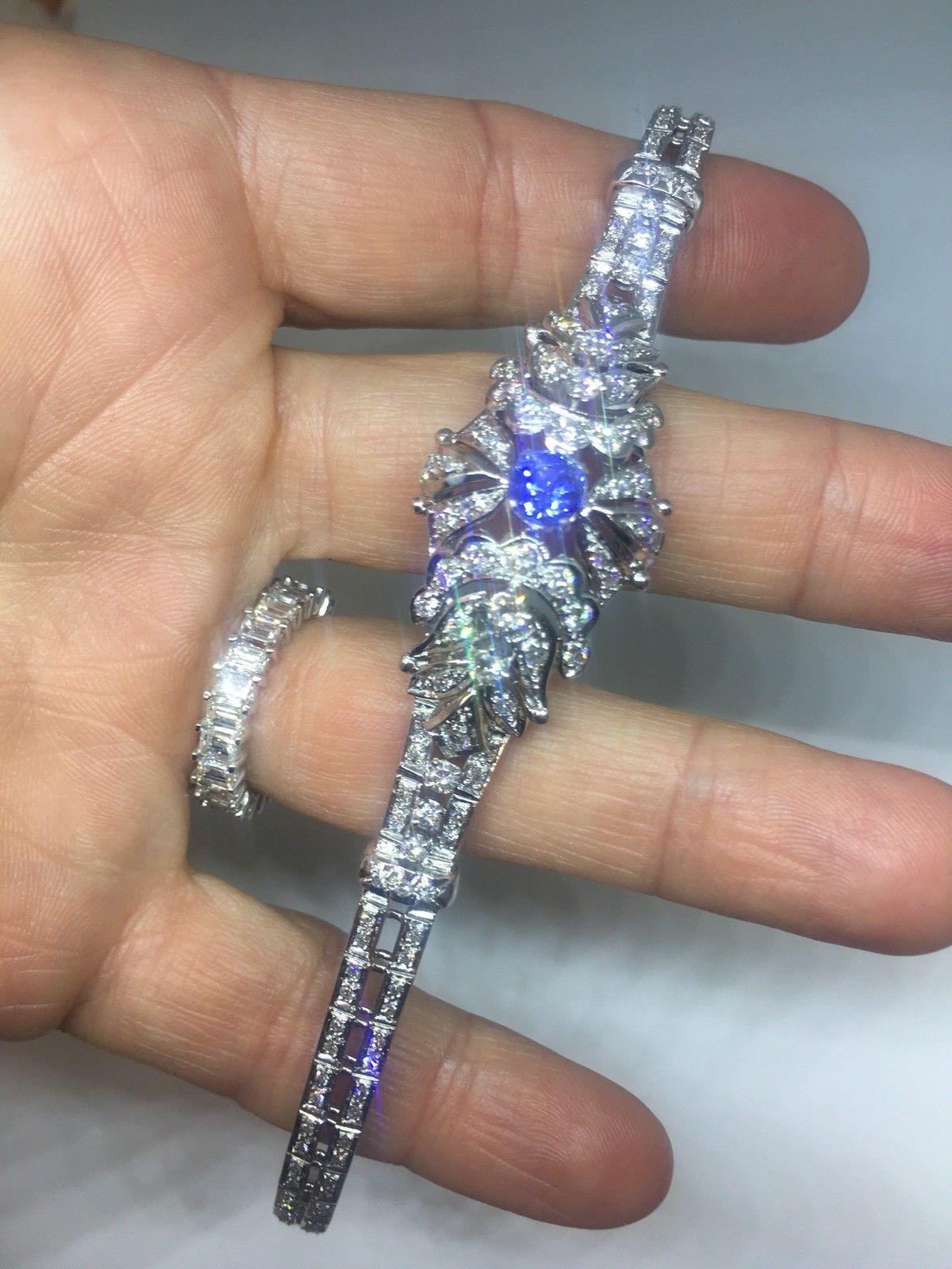 Art Deco 1940s Platinum 4.52 Carat Natural Blue Sapphire VS Diamond Bracelet For Sale 3