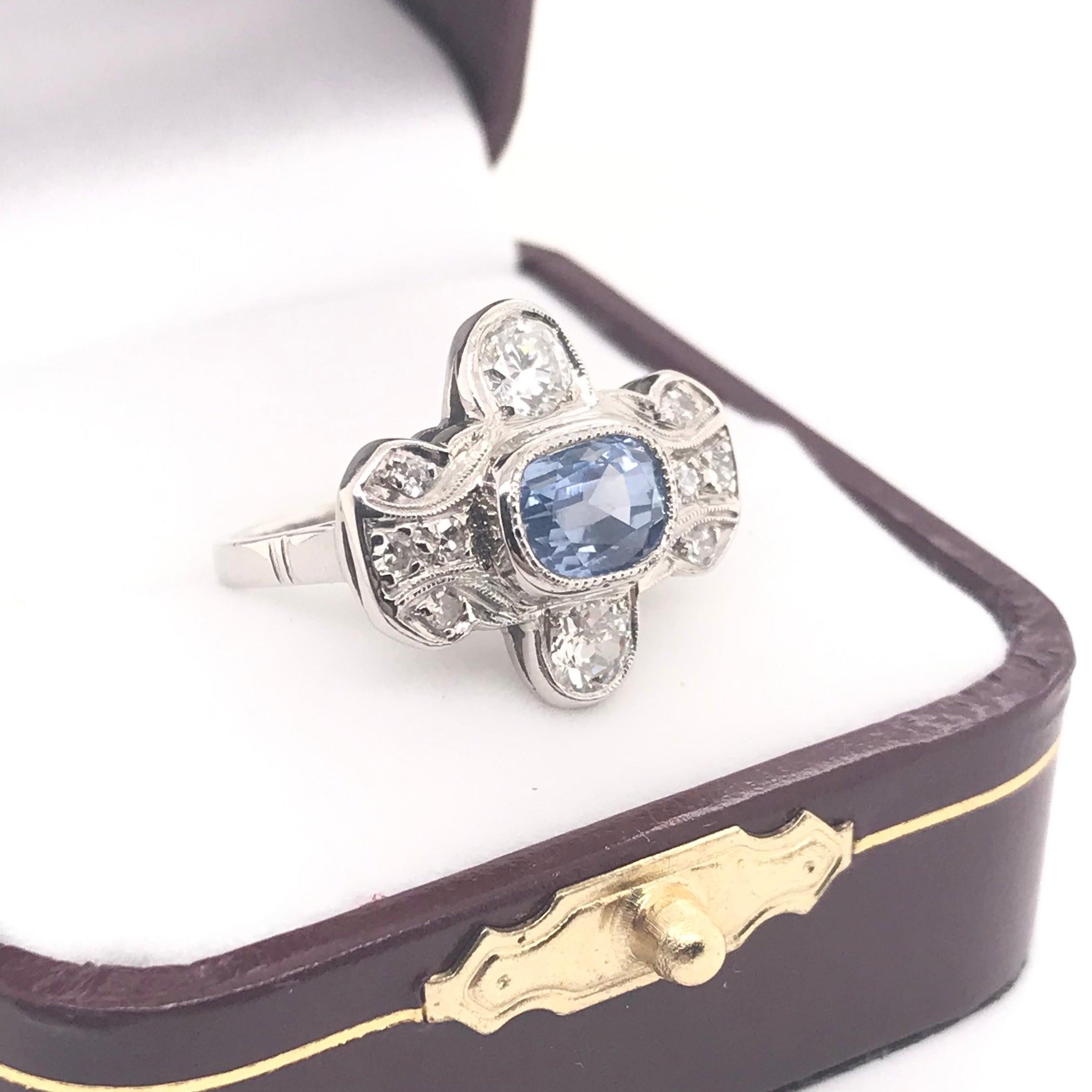 Women's Art Deco 1.95 Carat Ceylon Sapphire and Diamond Platinum Ring For Sale