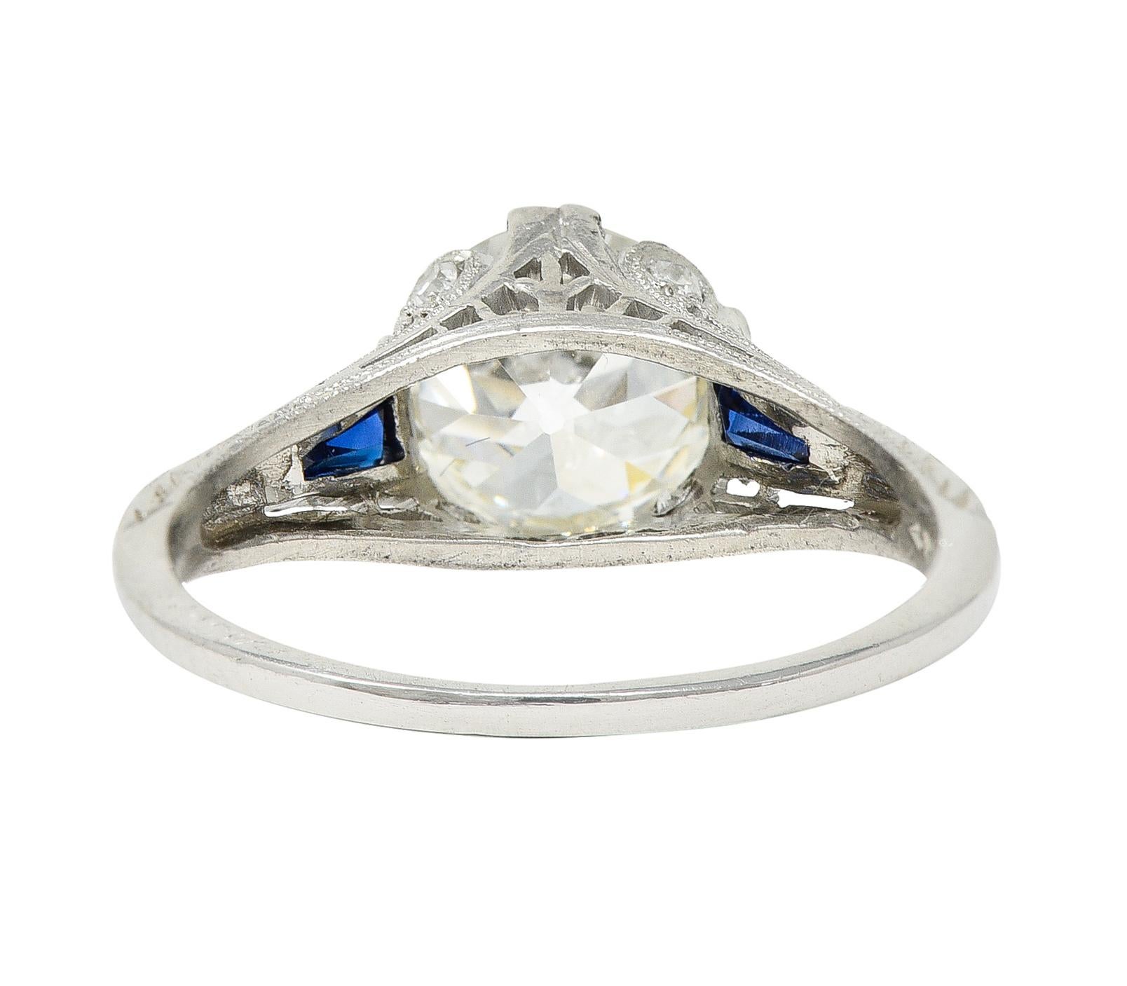 Women's or Men's Art Deco 1.95 Carats Diamond Sapphire Platinum Engagement Ring GIA