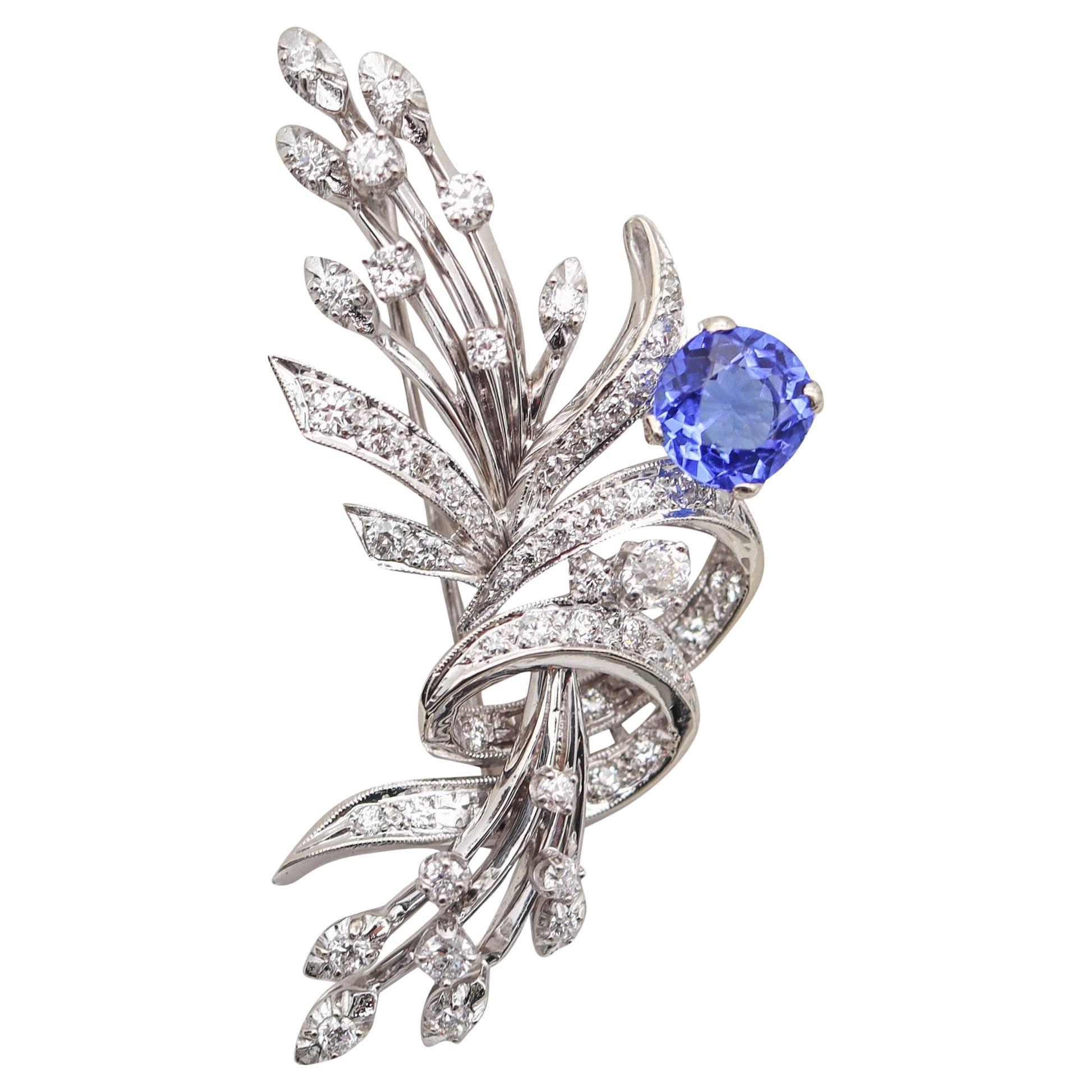 ART-DECO 1950 Brooch In 14Kt White Gold With 4.35 Cwt Diamonds & Sapphires