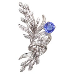 Broche ART-DECO 1950 de oro blanco de 14 quilates con diamantes y zafiros de 4,35 quilates