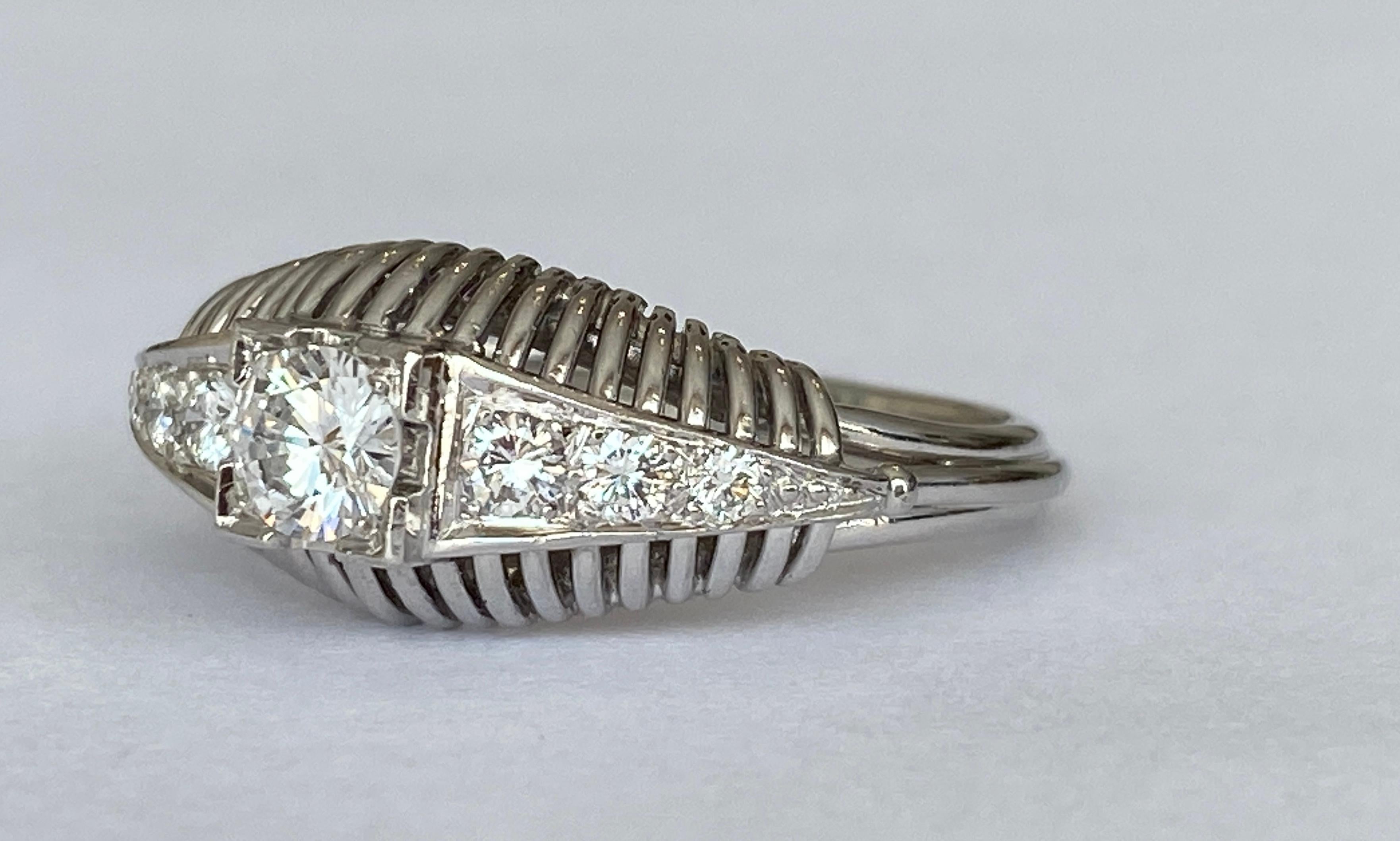 Art Deco 1940's  Vintage Diamond Solitaire Engagement White gold Ring For Sale 1
