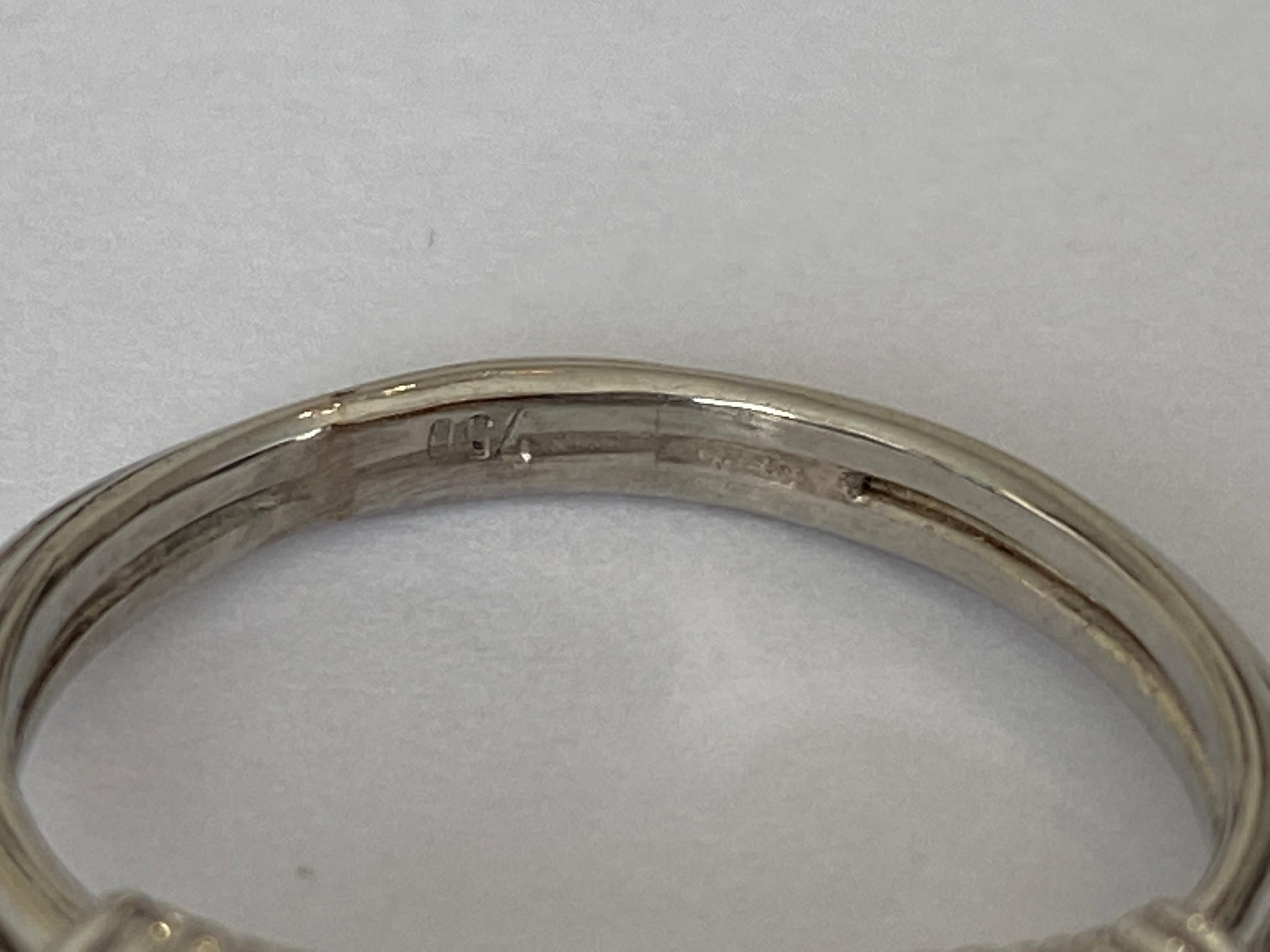 Art Deco 1940's  Vintage Diamond Solitaire Engagement White gold Ring For Sale 3