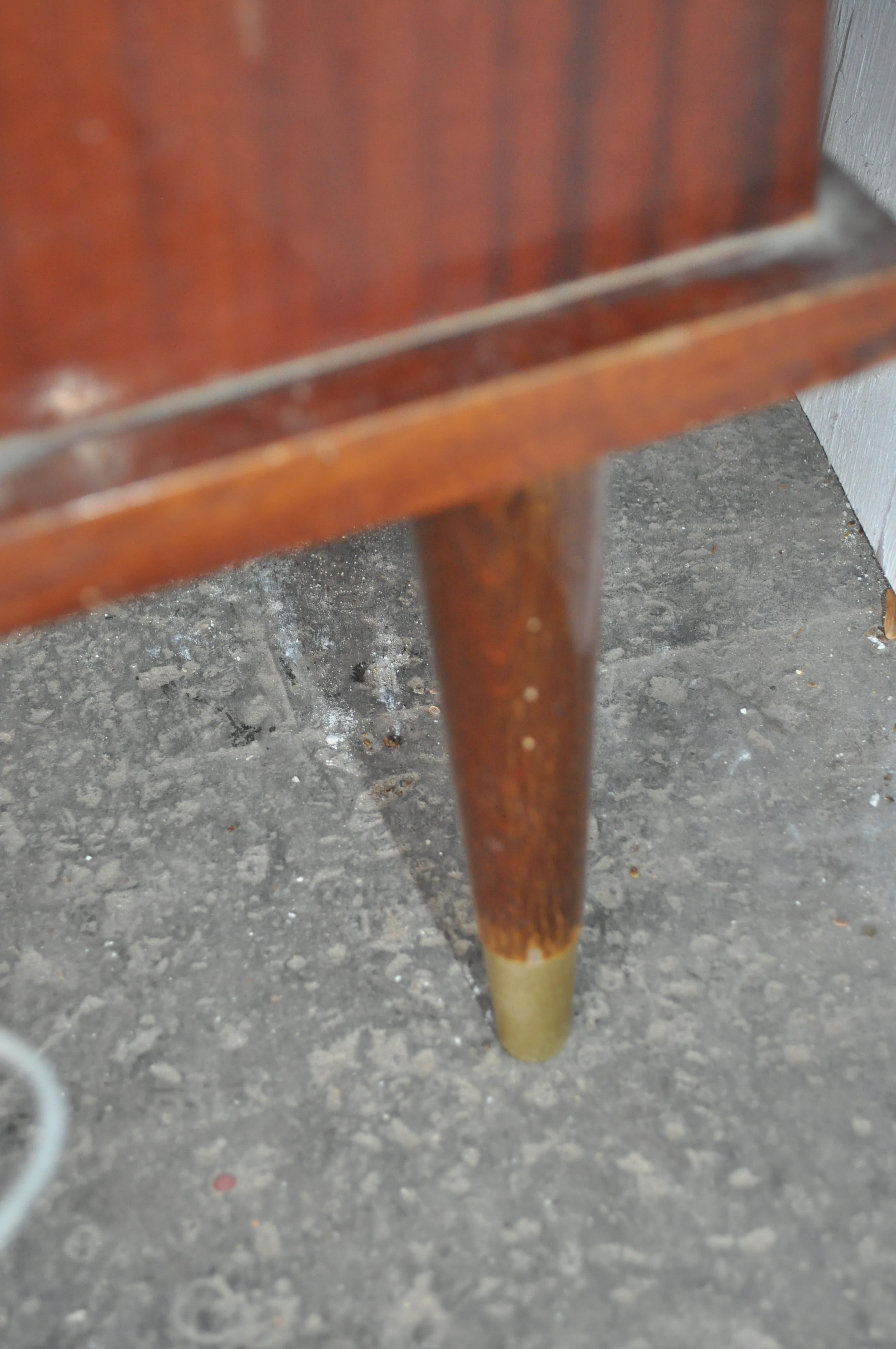 Art Déco anni '50 in legno di noce, mobile bar per cocktail e liquori con supporto per lampada in vendita 6