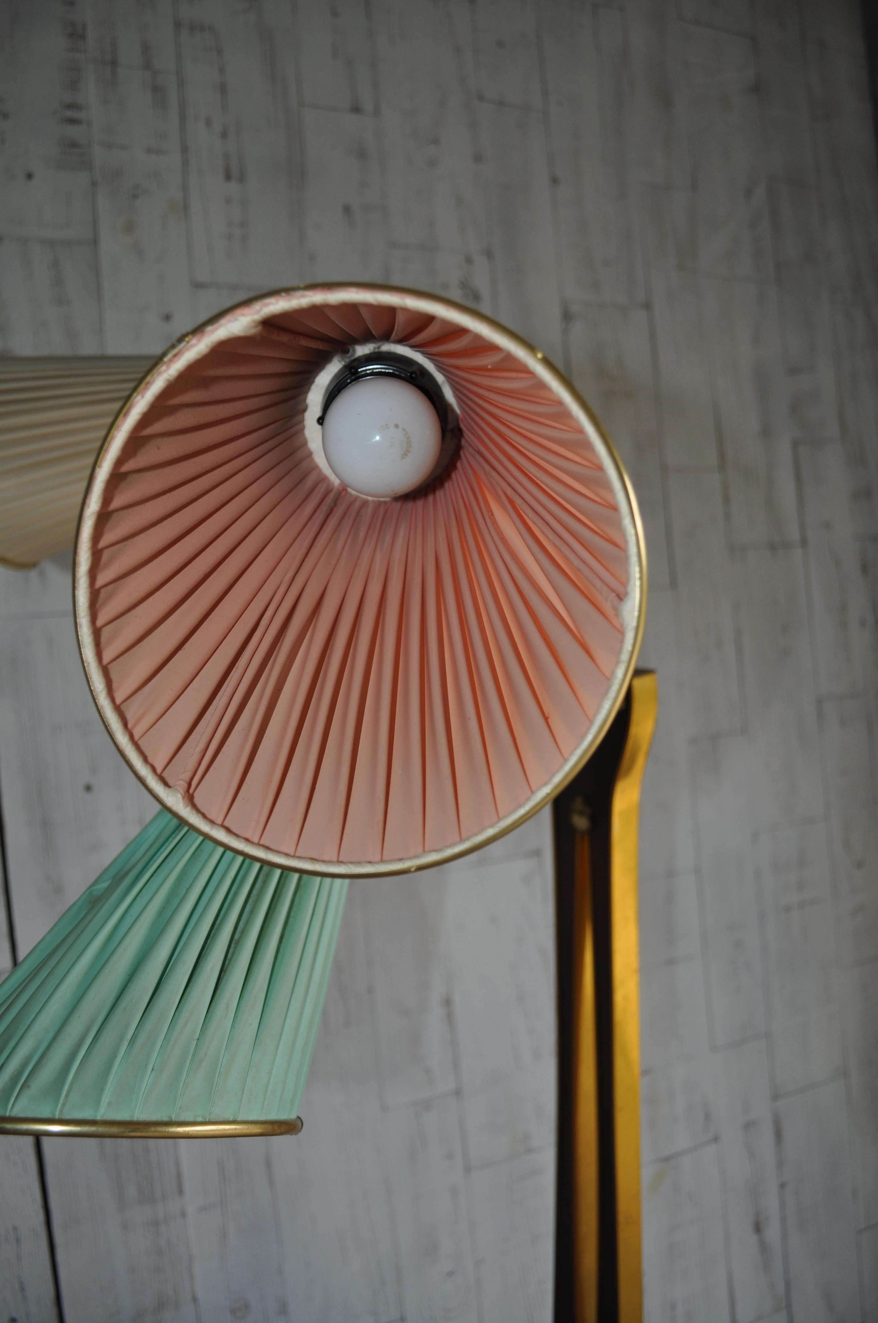 Art Déco anni '50 in legno di noce, mobile bar per cocktail e liquori con supporto per lampada in vendita 1