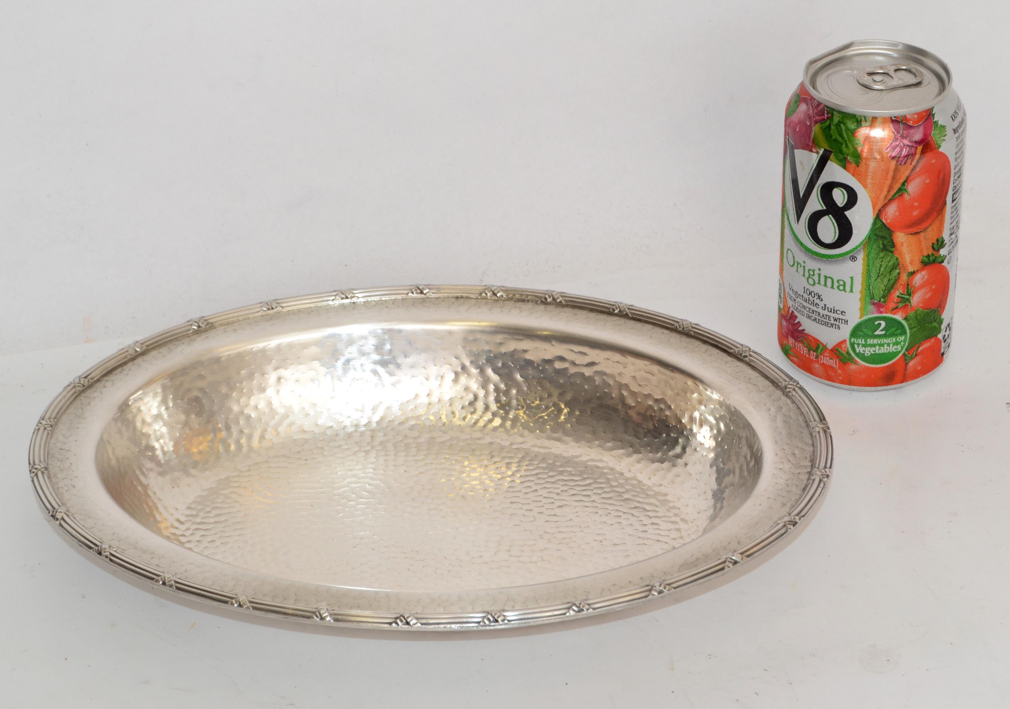 Art Deco 1969 Hand-Hammered Silver Plate EPNS 2245 Centerpiece Decorative Bowl For Sale 5