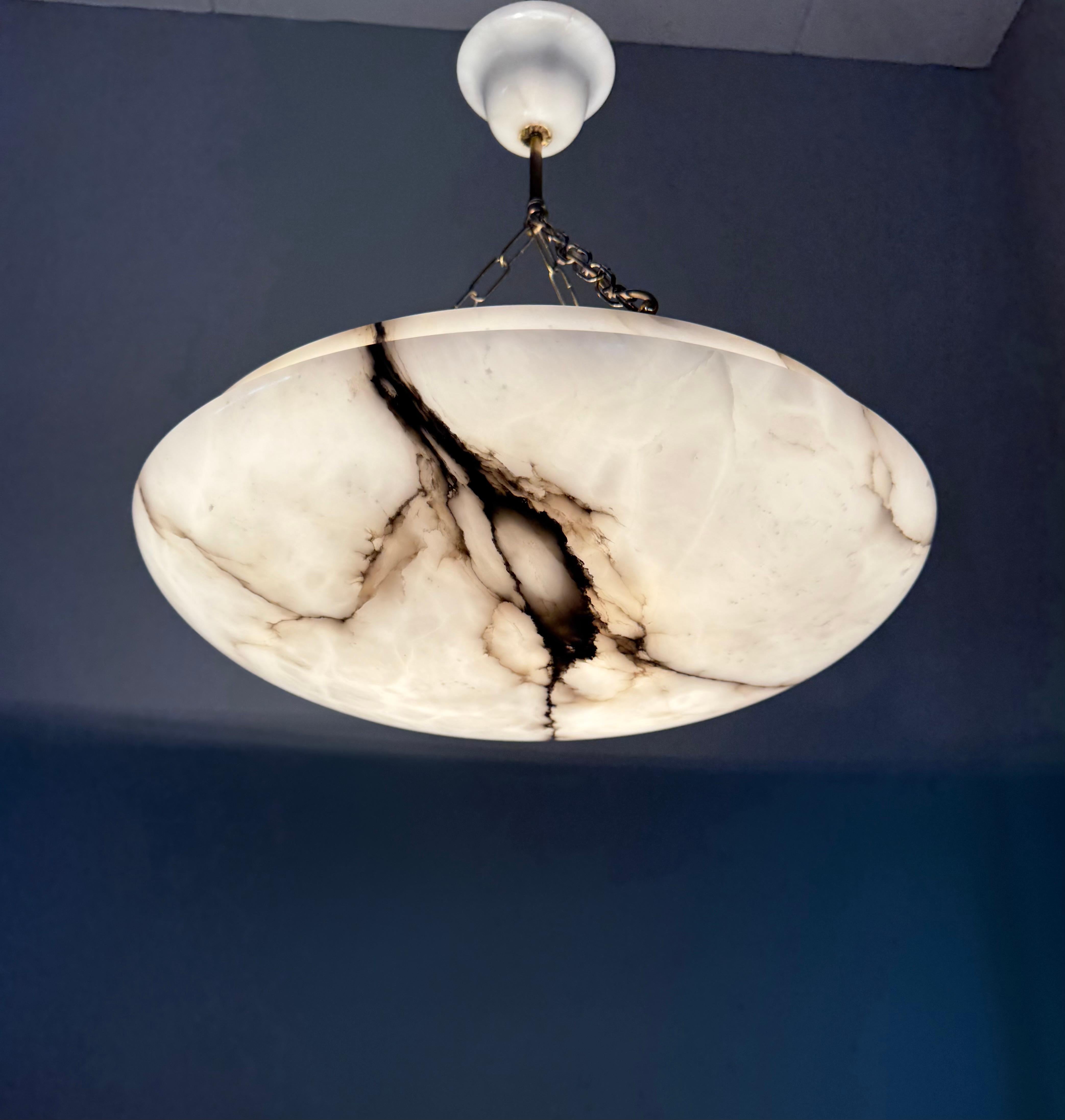 Art Deco 19.8” Diameter Perfectly Balanced White & Black Alabaster Pendant Light For Sale 4