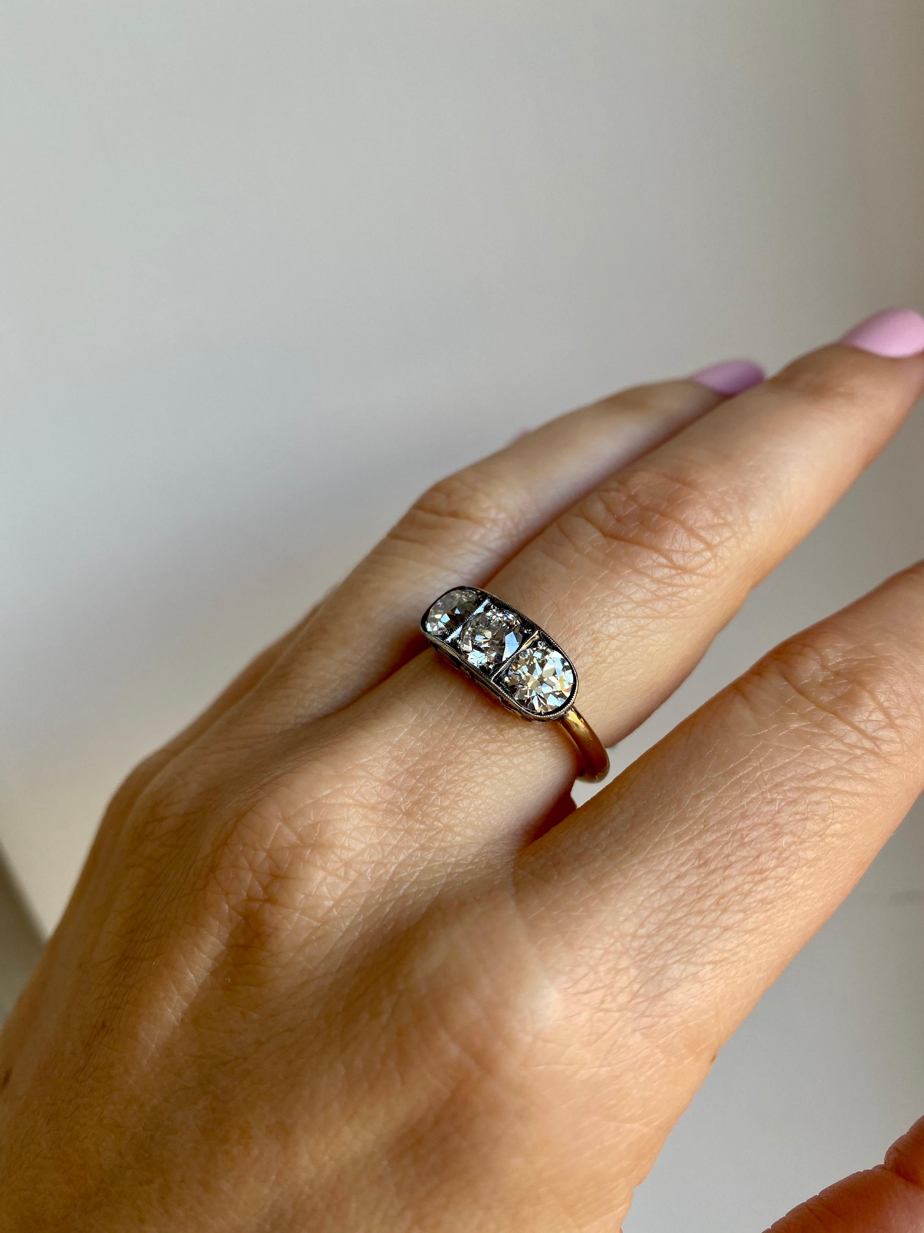Art Deco 2 Carat Diamond Three-Stone Engraved Ring 9