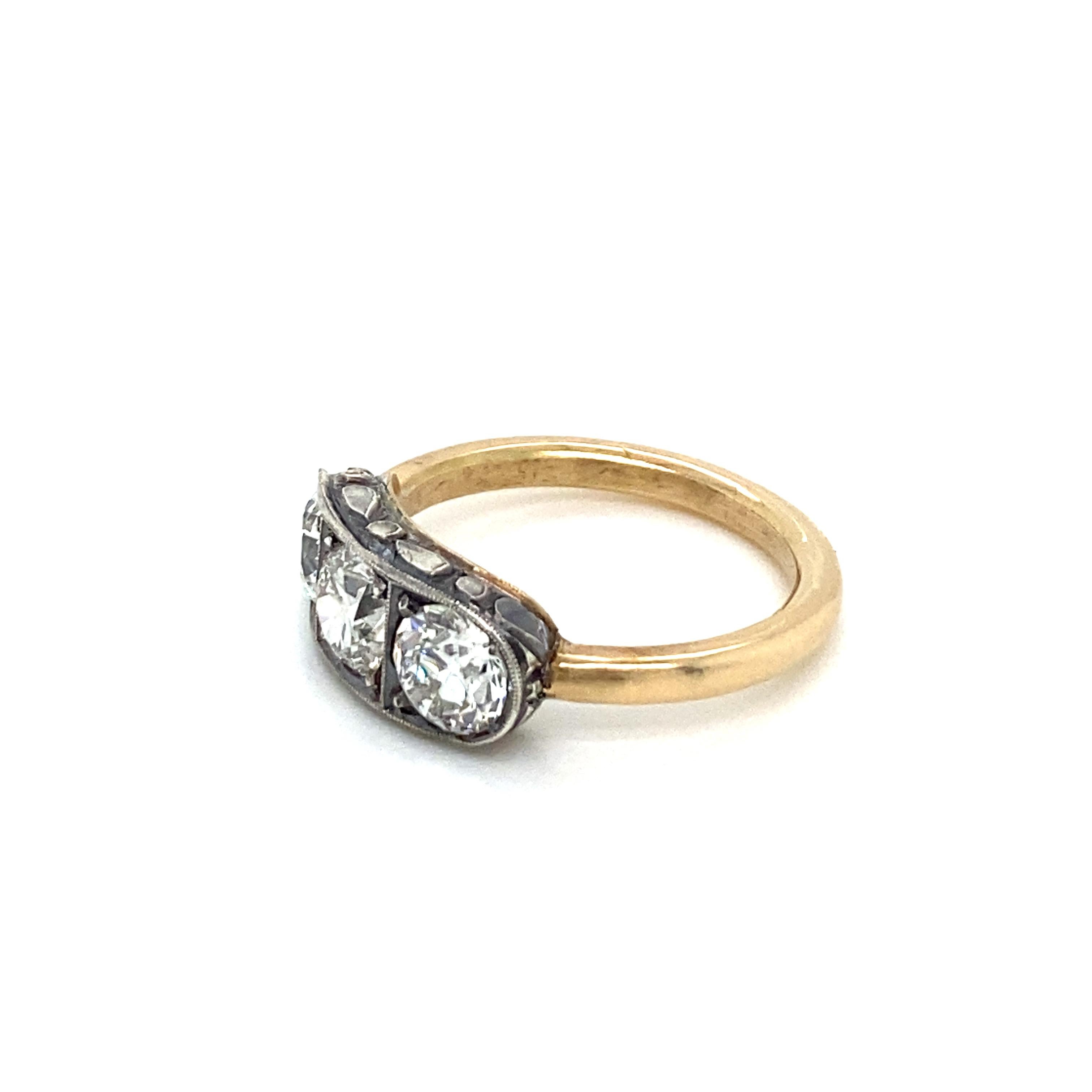 Art Deco 2 Carat Diamond Three-Stone Engraved Ring 1